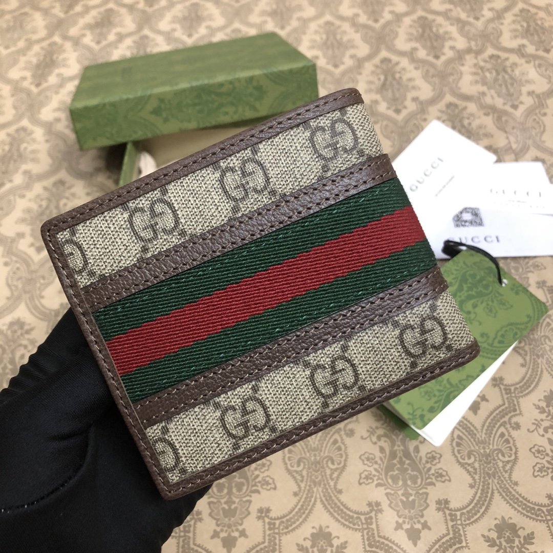 新款短夹！米色/乌木GG Supreme Canvas，一种低环境影响的材料，棕色皮革装饰做工精致！红绿