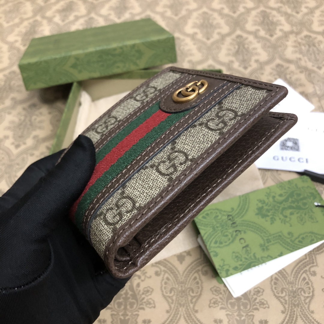米色/乌木GG Supreme Canvas，一种低环境影响的材料，棕色皮革装饰做工精致！款号： 尺寸：