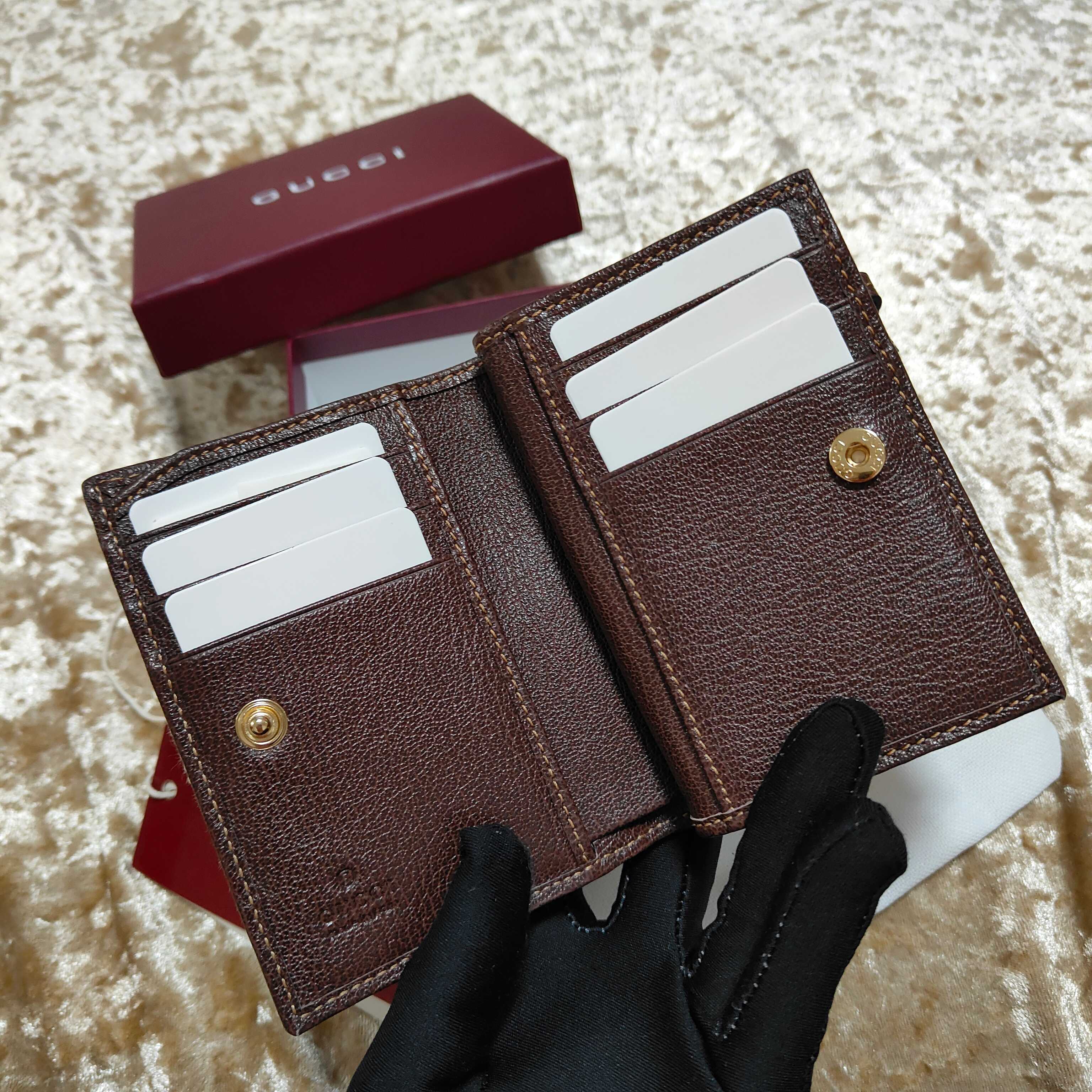 Generation Gucci系列深入探索品牌的典藏和视觉密码，将不同世代的设计融合成一个美学叙事。此