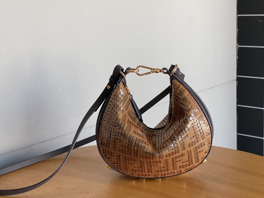 Fendi New size 21cm