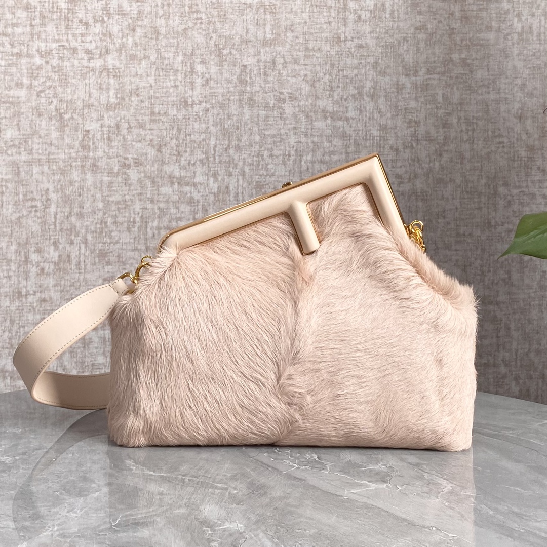 Fendi Year-end promotion, small quantity, special price 680 (large size)