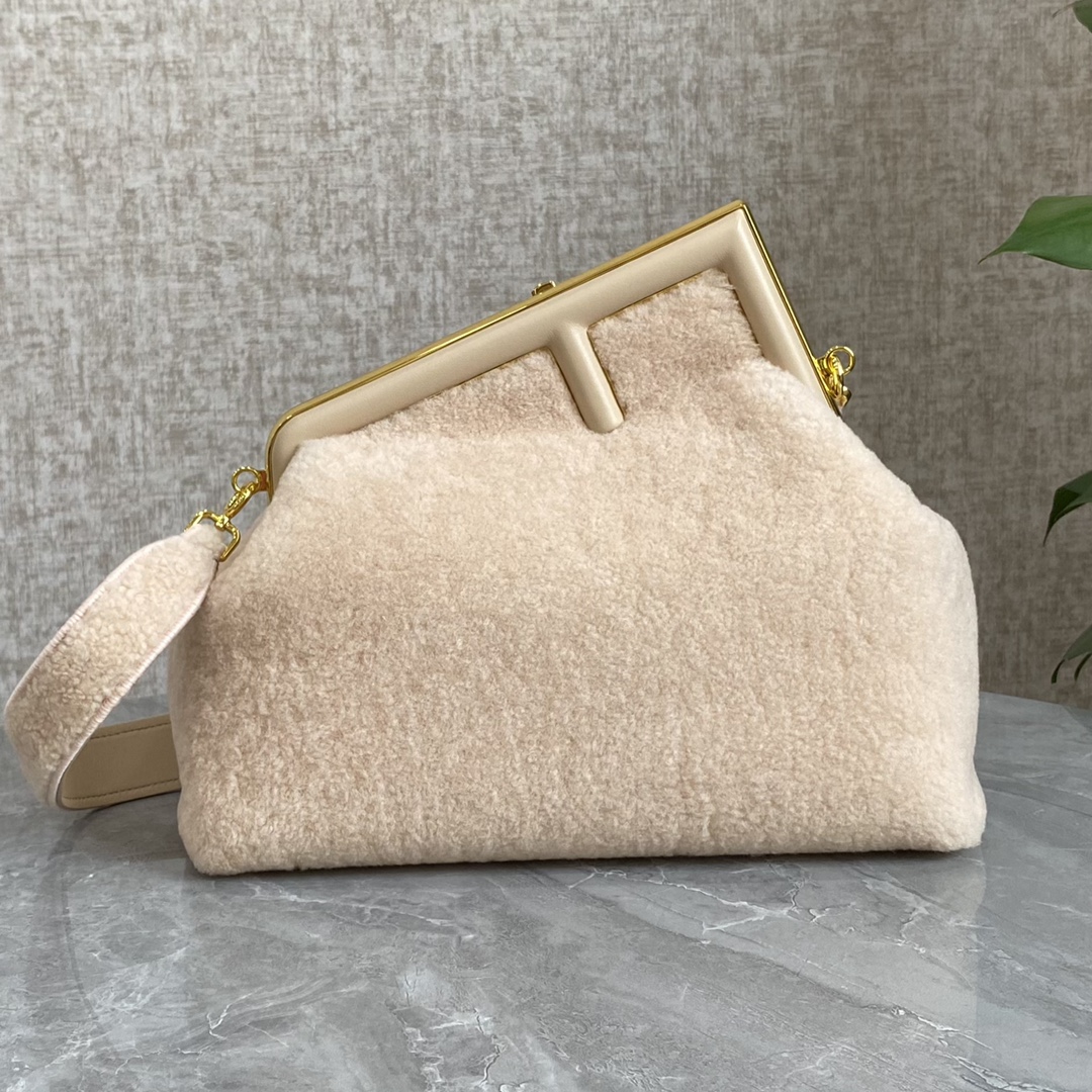 Fendi Year-end promotion, small quantity, special price 680 (large size)