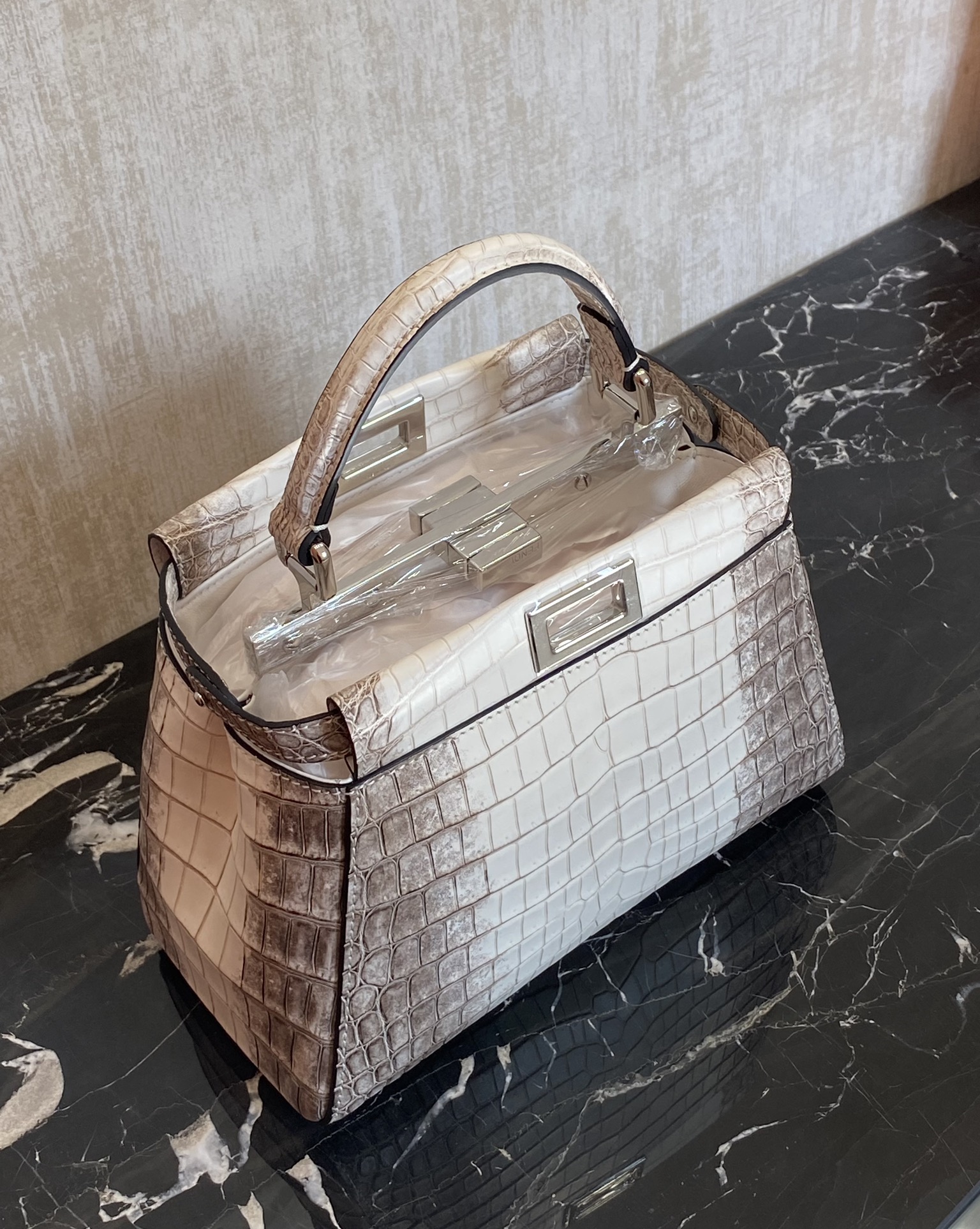 Fendi Real crocodileIn stock