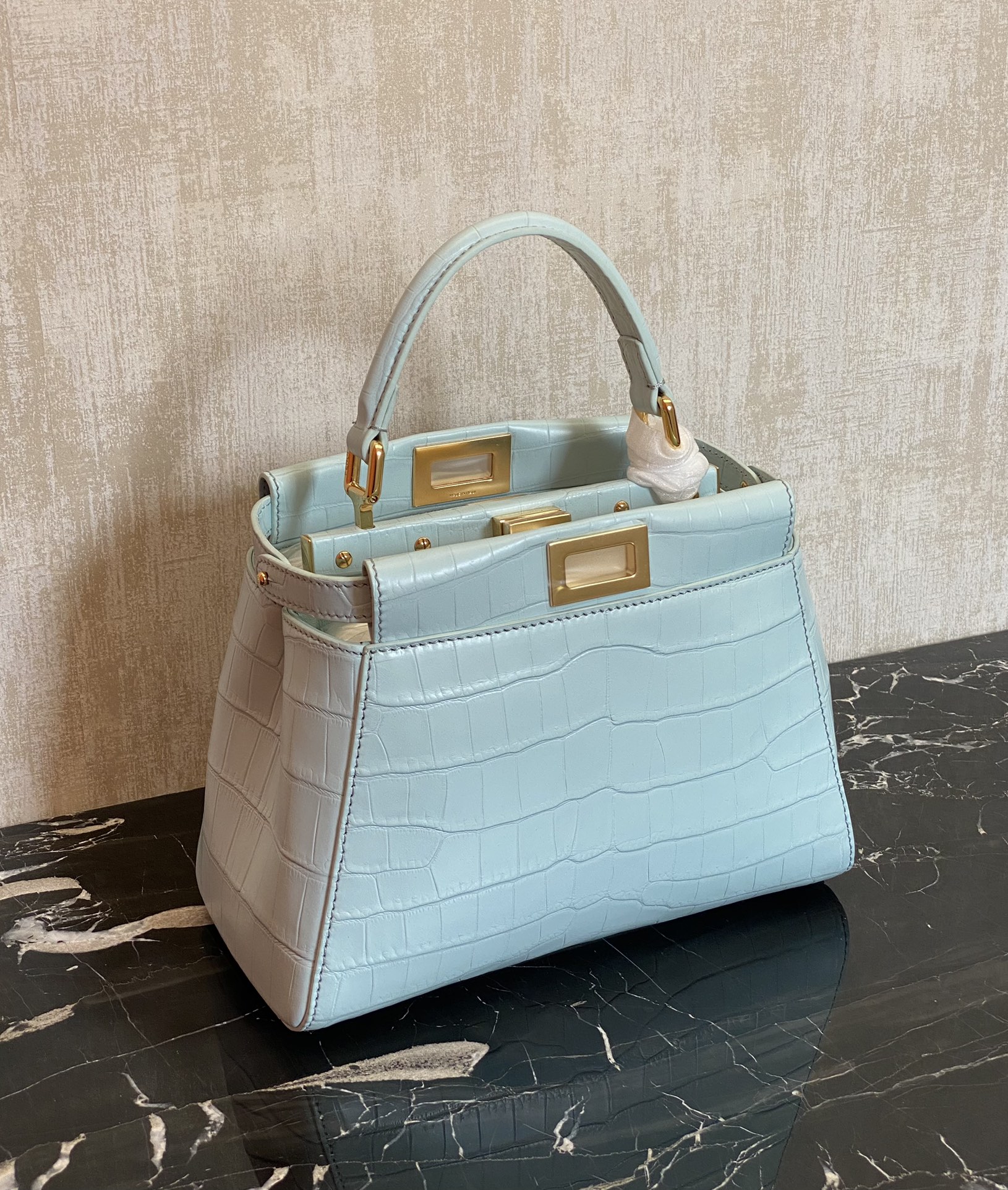 Fendi 24 reservations