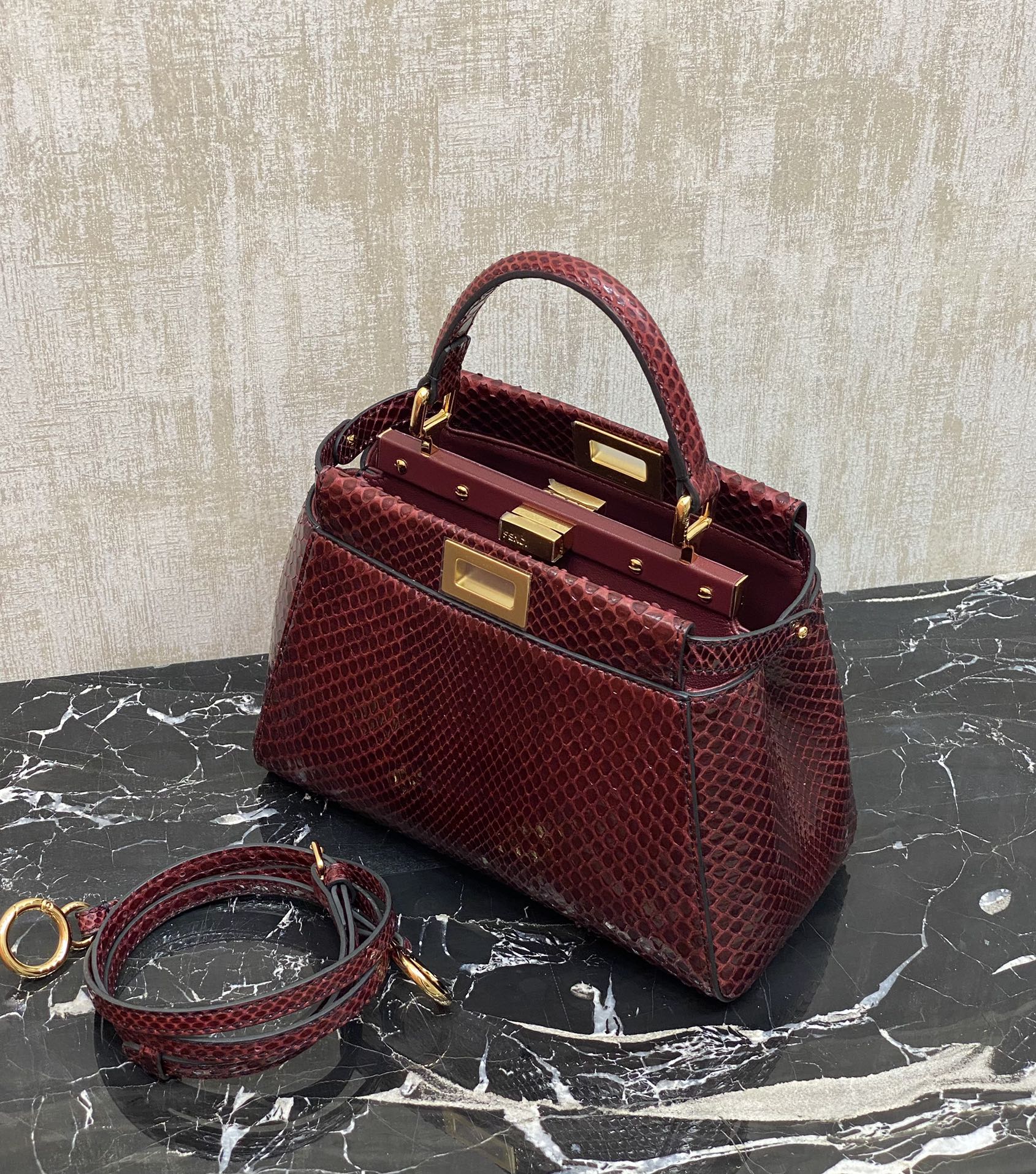 Fendi rare animal skin~snake skin, lambskin lining