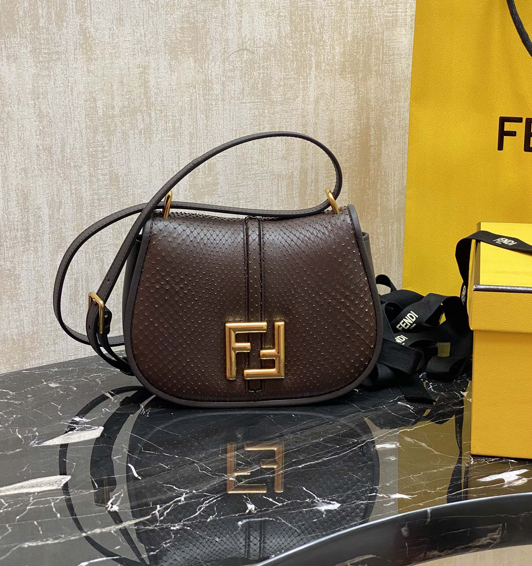 Fendi F Cmon snakeskin series handbag 21cm