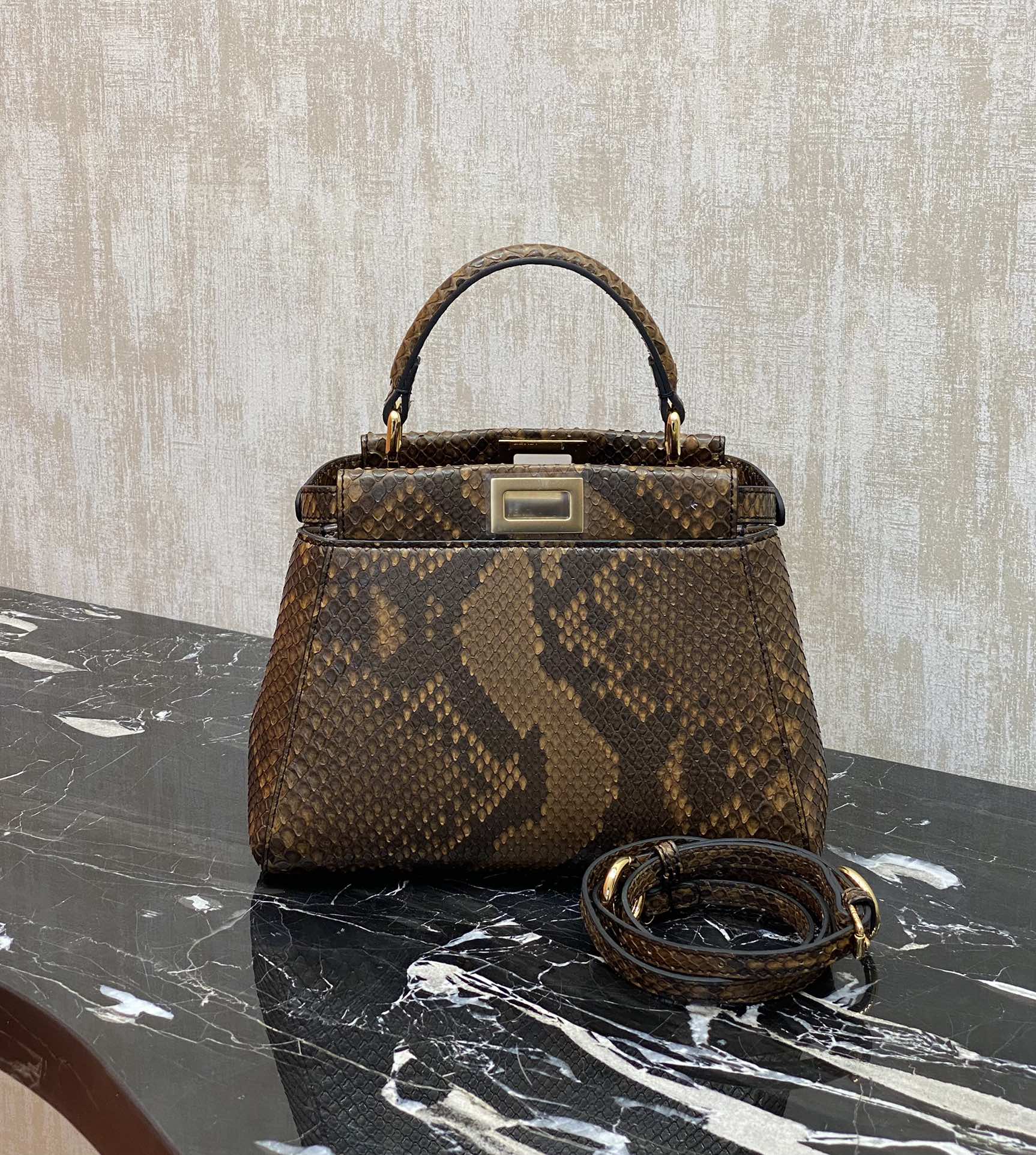 Fendi rare animal skin~snake skin, lambskin lining