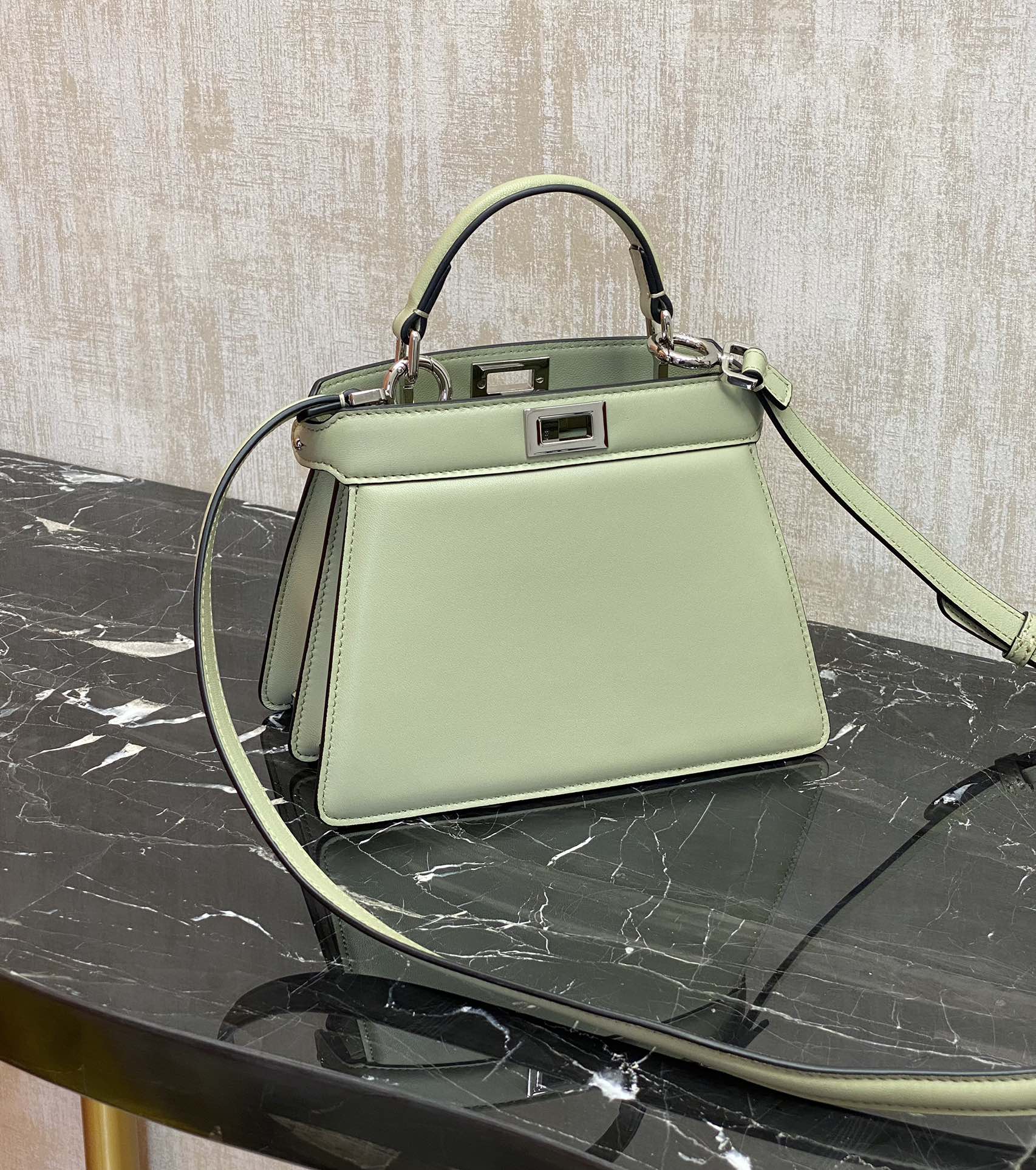Fendi 900 You can understand peekaboo details by looking at the actual pictures: