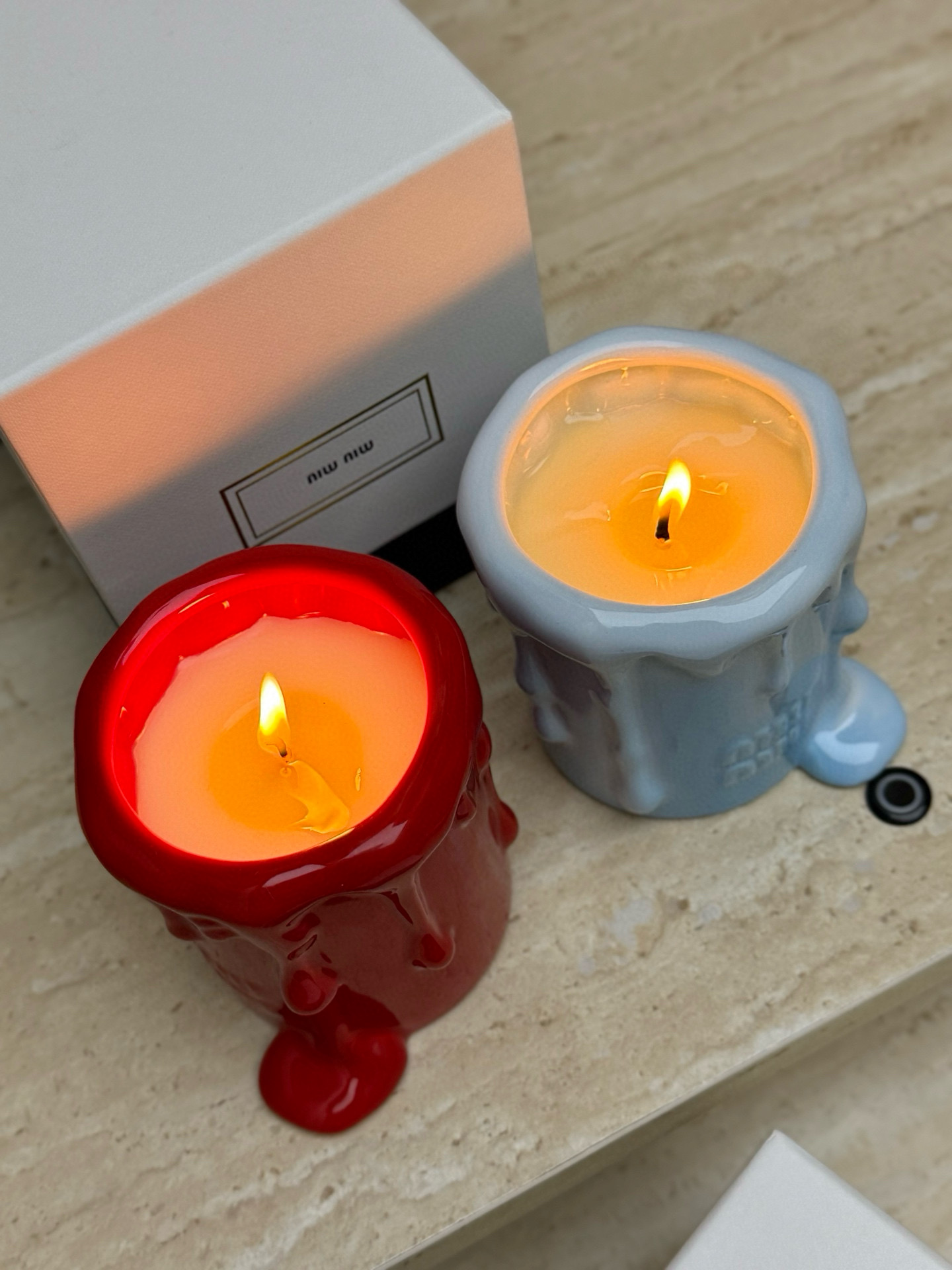 颜值超高，点在角落氛围感拉满！
加了大牌同款香
不只是蜡烛，闻着超平静安宁～
