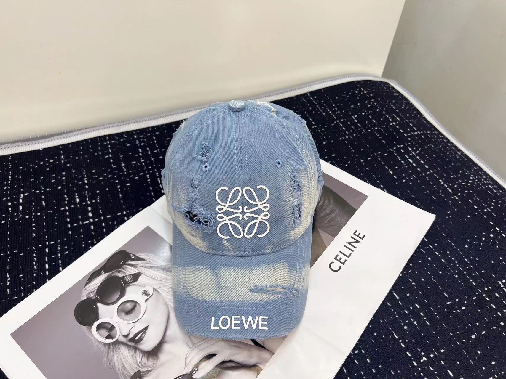 配防尘袋LOEWE罗意威2024新款做旧破洞棒球帽专柜经典款男女通用