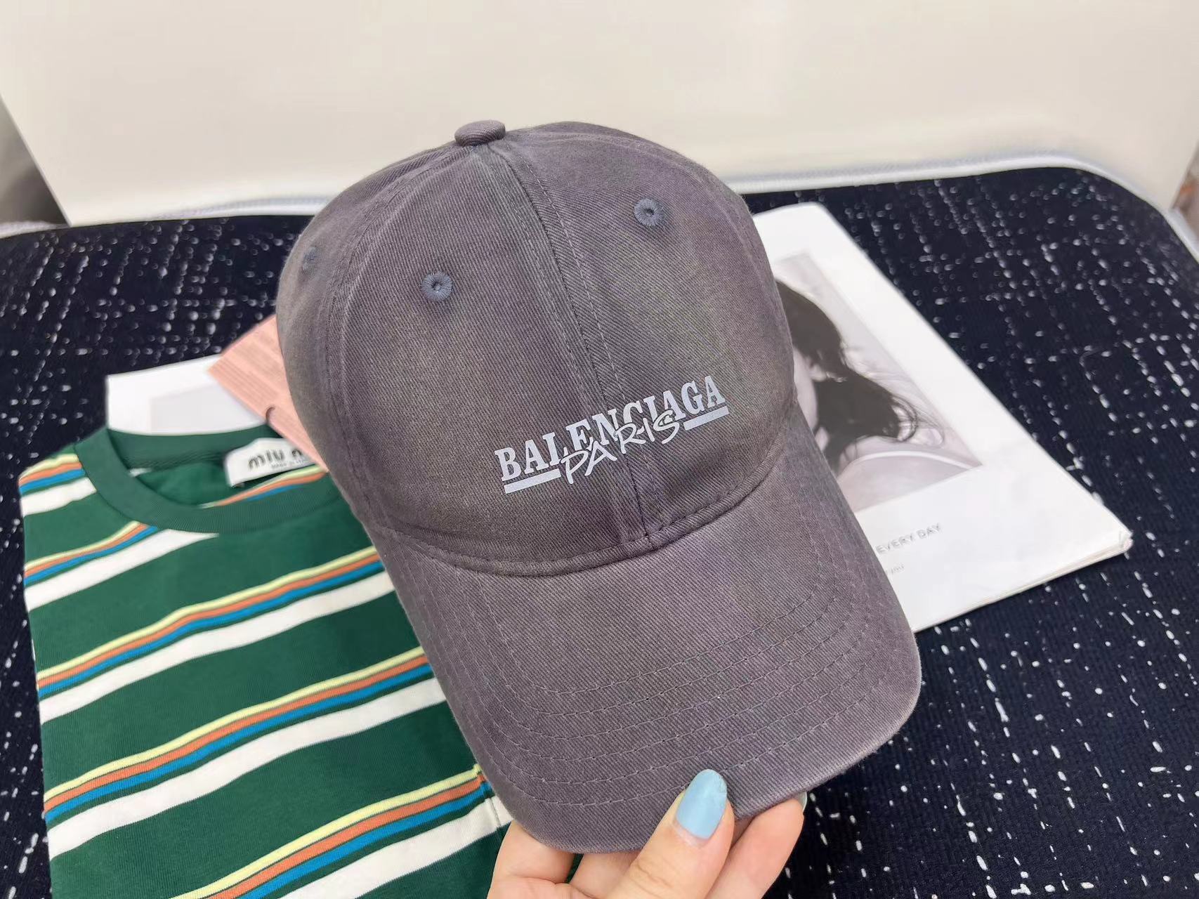 Balenciaga Sombreros Gorras