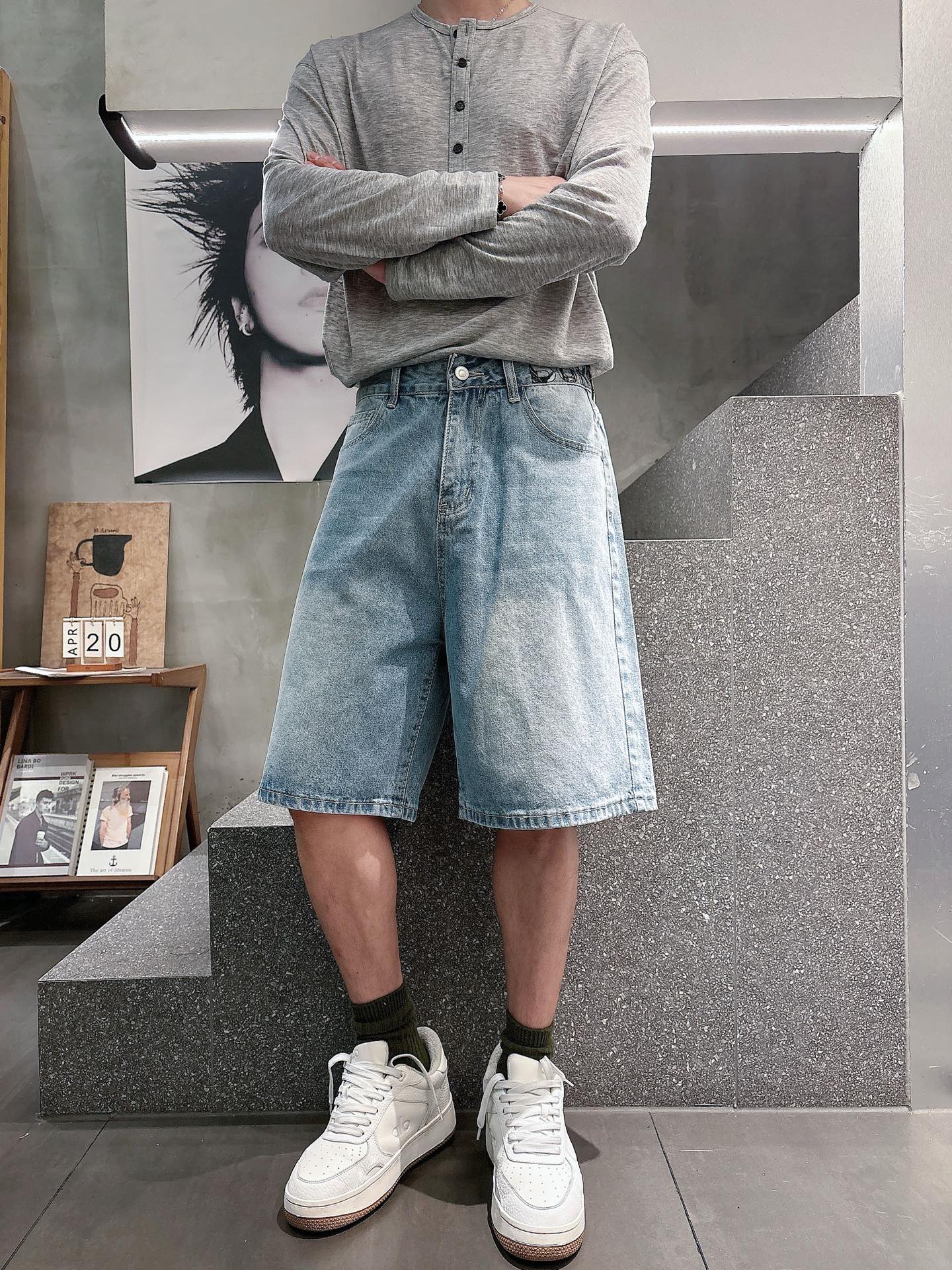 NO:837047,Counter synchronization BURBERRY 2026 new five-point denim shorts, perfect blue wash, leather label printing process customization, hardware one-to-one restoration, straight-leg loose pants, code number: M-3XL,, burberry, shorts,19860909专柜同步 BURBERRY 2026 新款五分牛仔短裤 完美蓝色水洗 皮标印花工艺定制 五金一比一还原 直筒宽松裤型 码数:M-3XL,,burberry,shorts,,Men's clothing