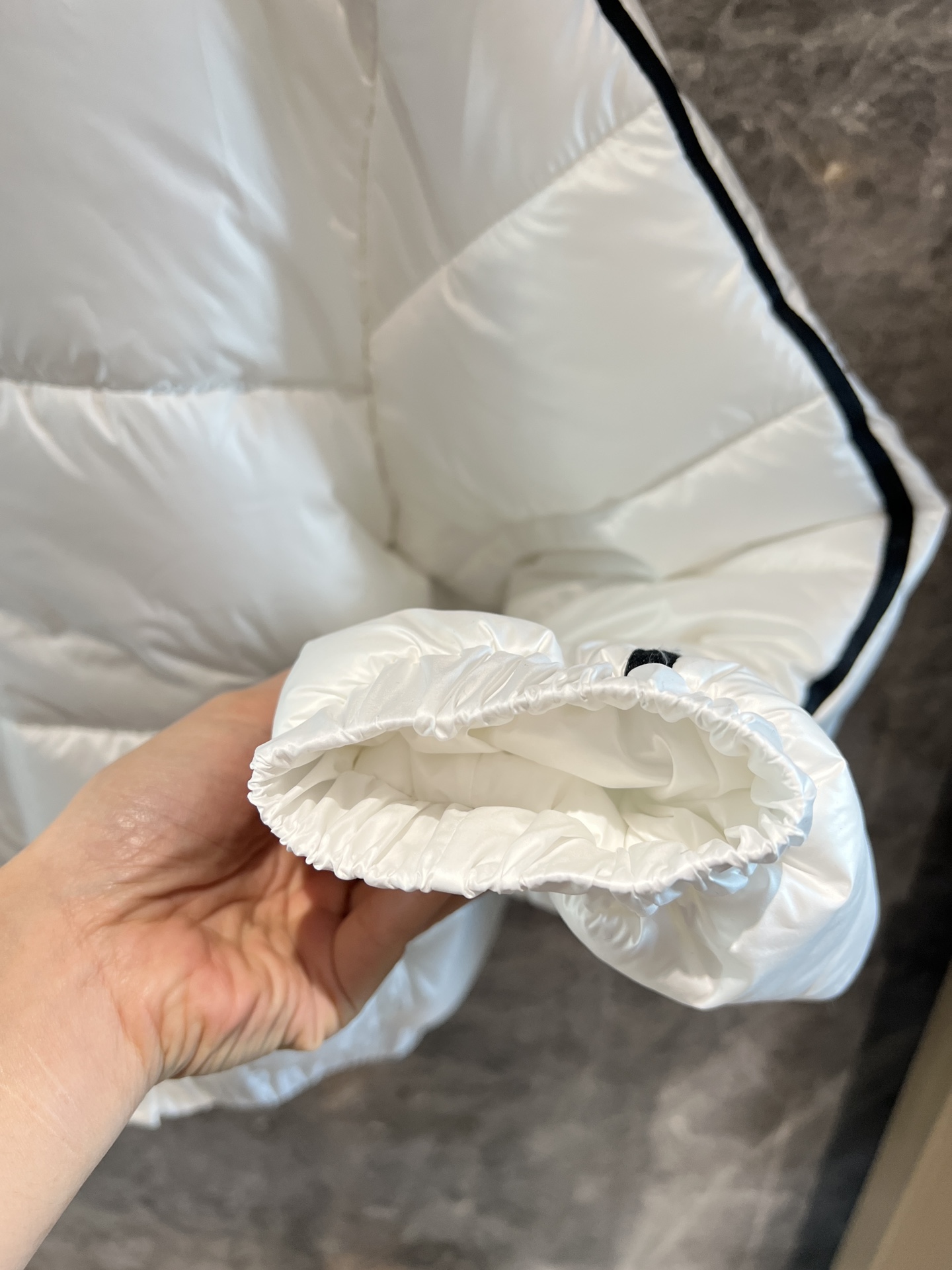 “Hard-core Women’s Suit: Dust-Proof Bags & New Products in Hot North American Brand” - 图片 7