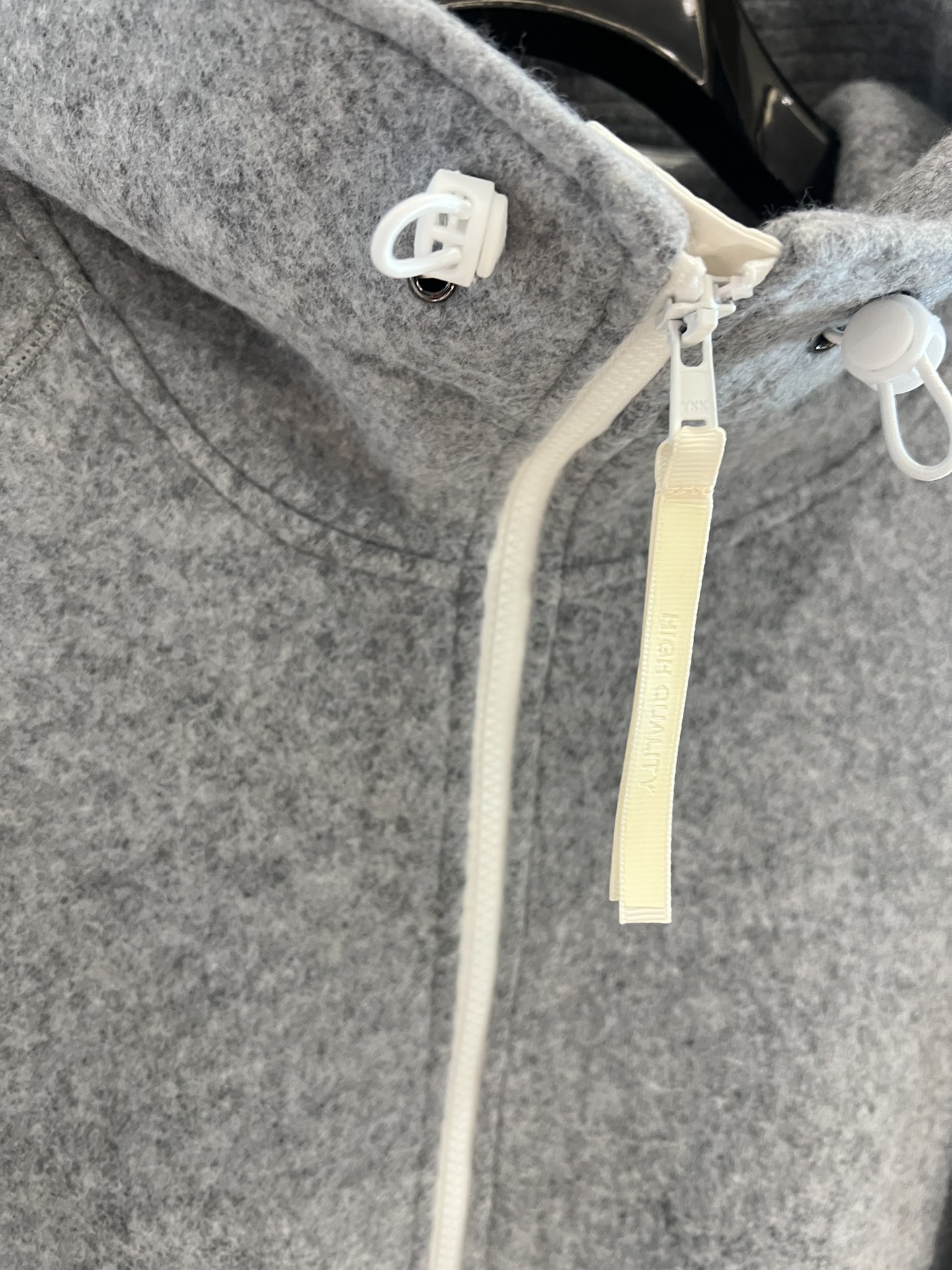 Stylish Single-Size Female Wool Suit with Custom Hardware Zipper – Brand-New! - 图片 3