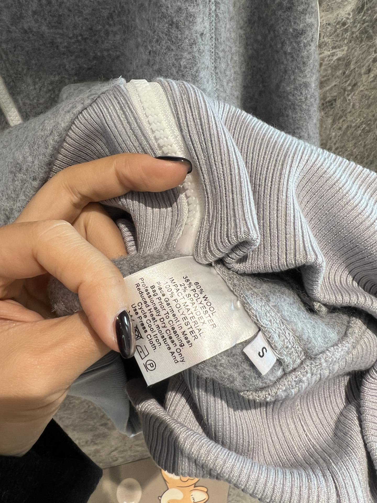 Stylish Single-Size Female Wool Suit with Custom Hardware Zipper – Brand-New! - 图片 8