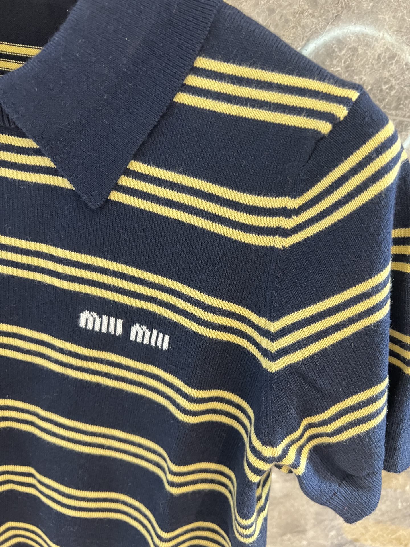 🛒新品上架‼️M1u 早春系列

每年必入的经典条纹元素
乖乖的学生风就是M1u家特色
撞色条纹设计 拼