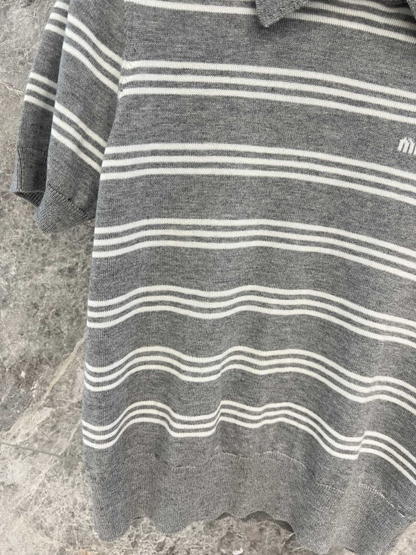 🛒新品上架‼️M1u 早春系列

每年必入的经典条纹元素
乖乖的学生风就是M1u家特色
撞色条纹设计 拼