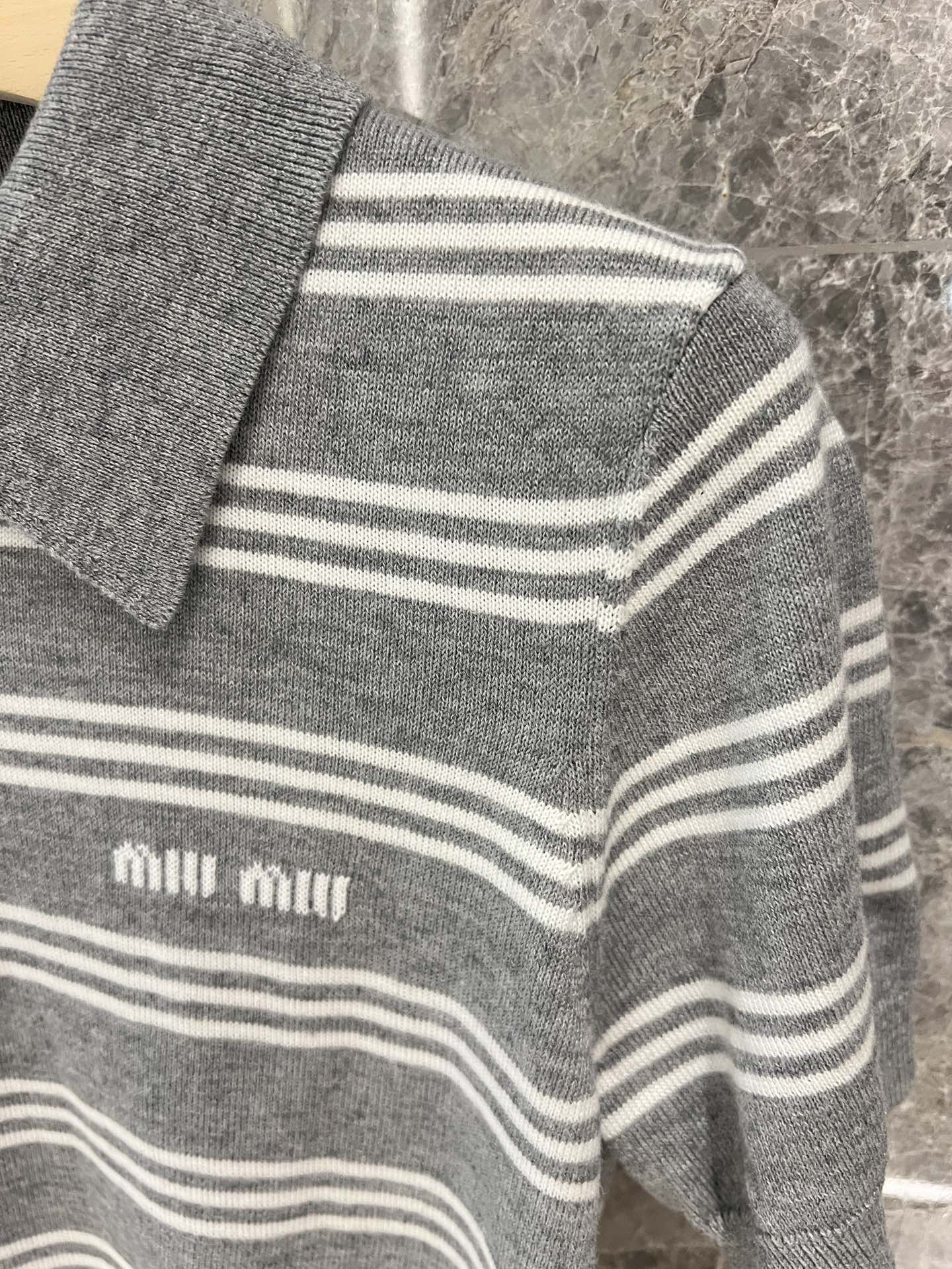 🛒新品上架‼️M1u 早春系列

每年必入的经典条纹元素
乖乖的学生风就是M1u家特色
撞色条纹设计 拼