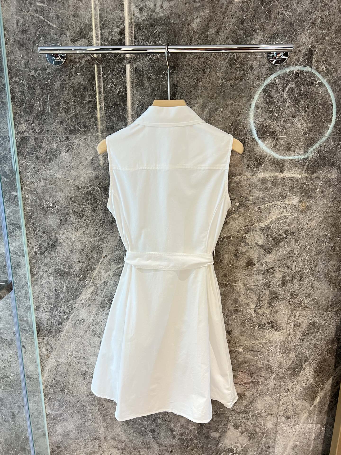 Luxurious Golf Style Dress in High-Quality Oxford Fabric, Elegant and Airy. - 图片 8