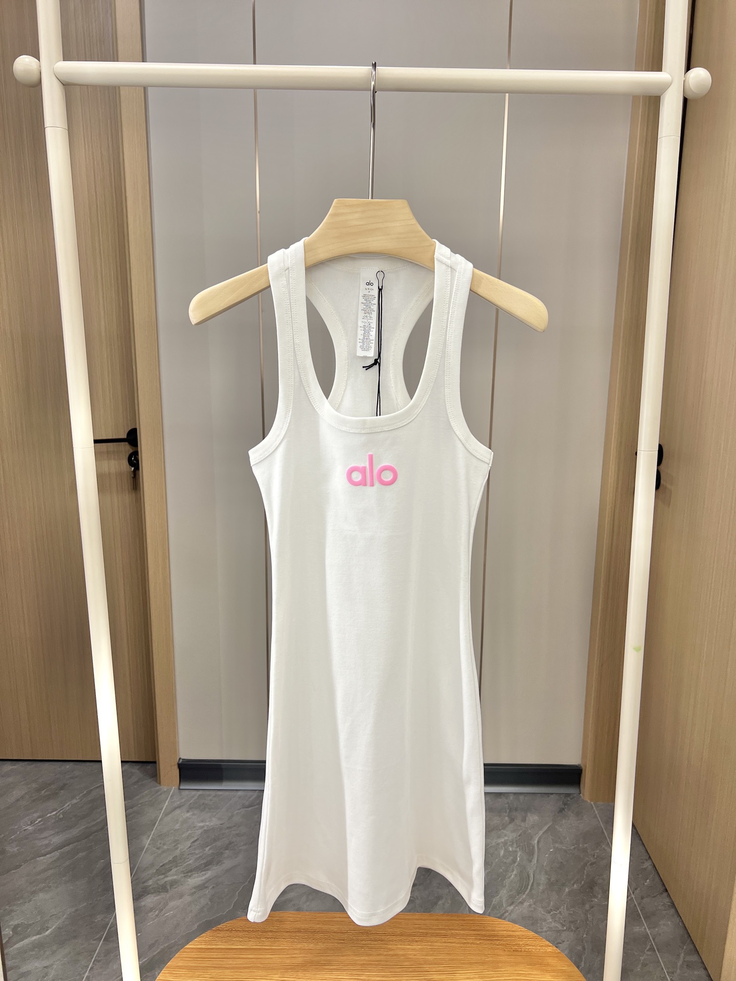 “Stylish Cotton Vest Collection: Quality Tailoring for Summer Chic”