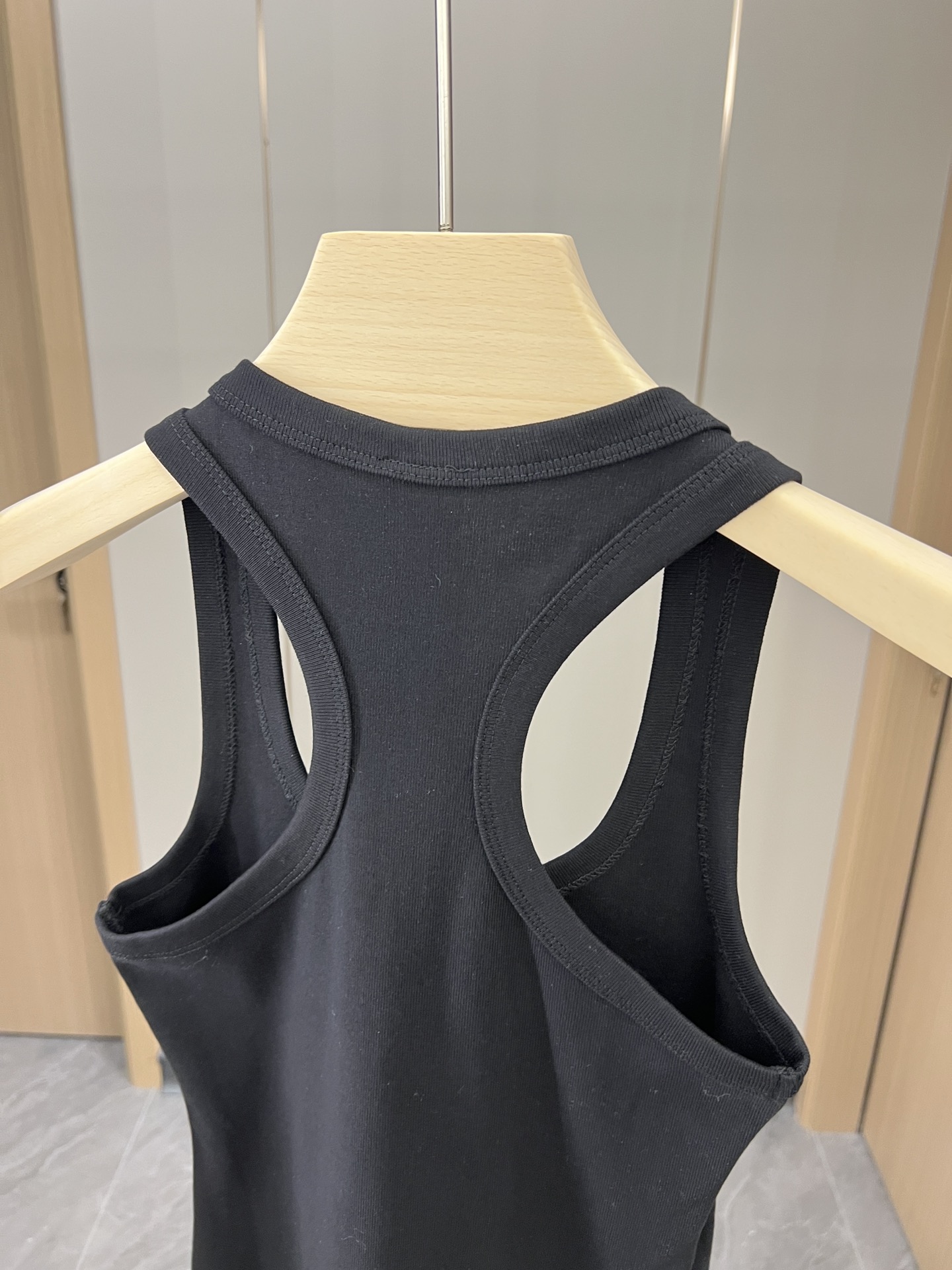 Stylish Cotton Vest Collection with Unique Tailoring and High Quality Fabric - 图片 8