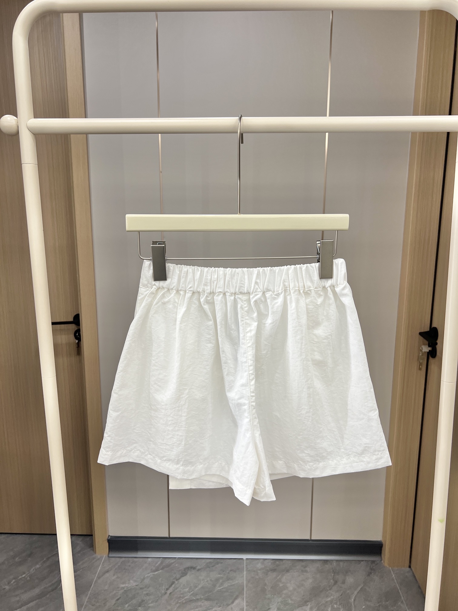 “Customizable P414 Female Suit: High-Quality Wrinkled Taslon Fabric, 3D Wrinkles, Light Dry Material” - 图片 7