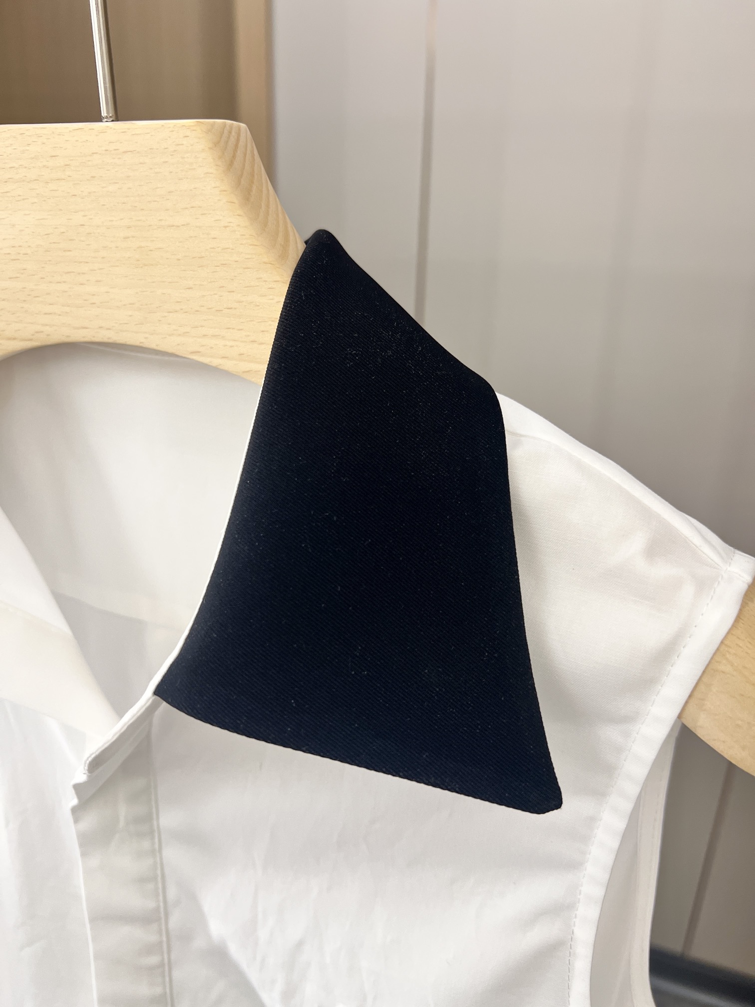 “Original Hard-Core Women’s Suit: New Packaging, Irregular Design, Fine Cotton Details” - 图片 3