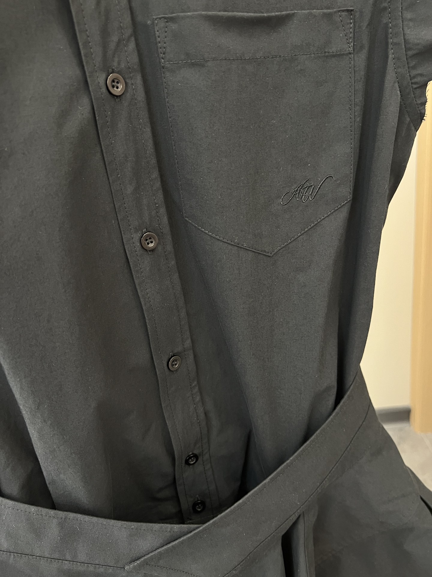 Custom-Made P690 Shirt Fit for a Queen: Fine Cotton, Unique Style - 图片 4