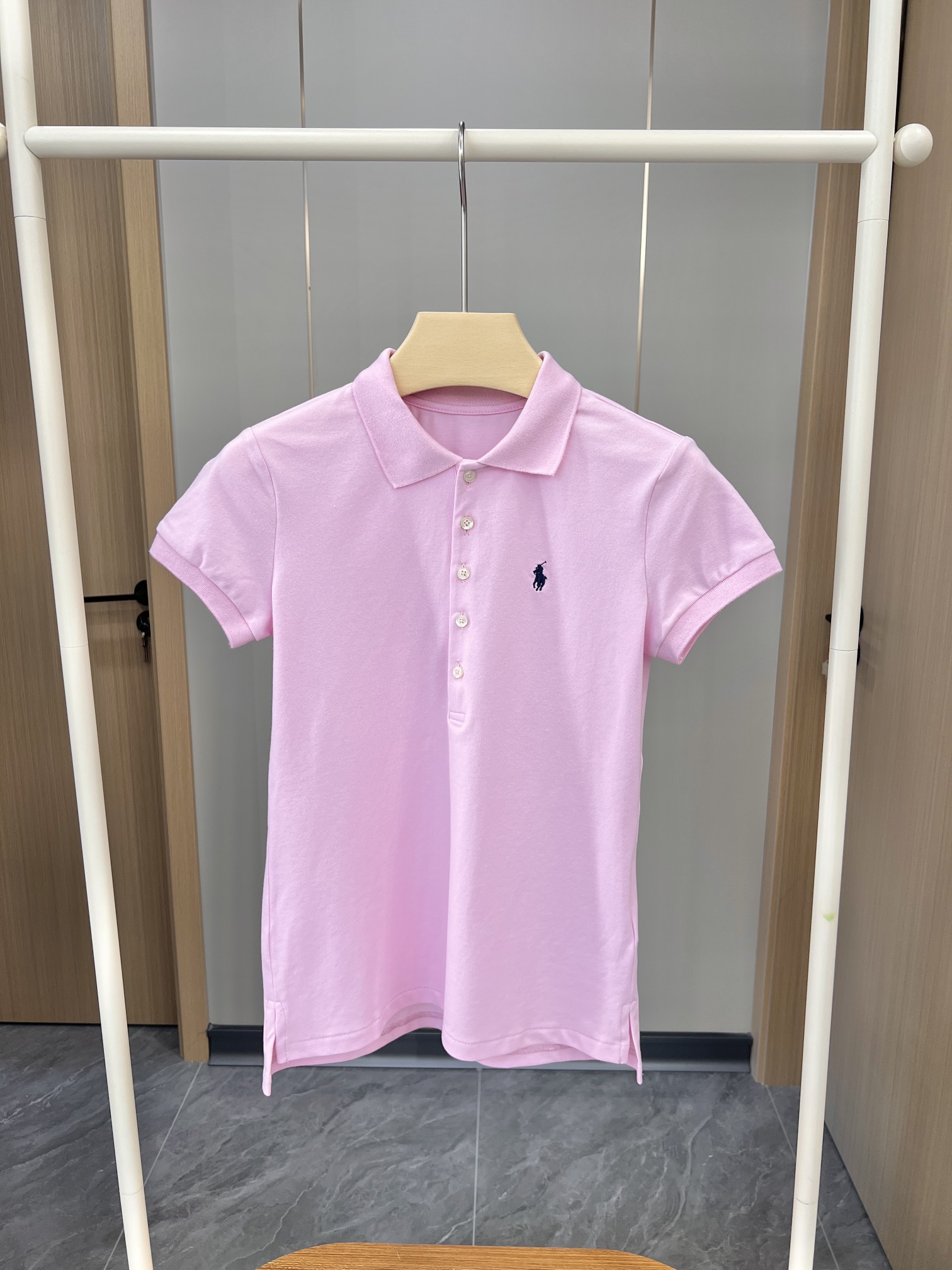 Lavpolo Women’s Golf Shirt: Classic Design, High-Quality Cotton, Various Colors and Sizes