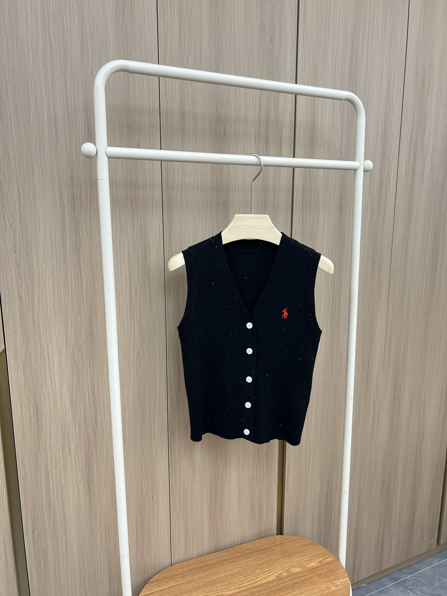 “New Package: P504 Single-Size Female Vest and Shirt in Advanced 4 Color Tone” - 图片 1