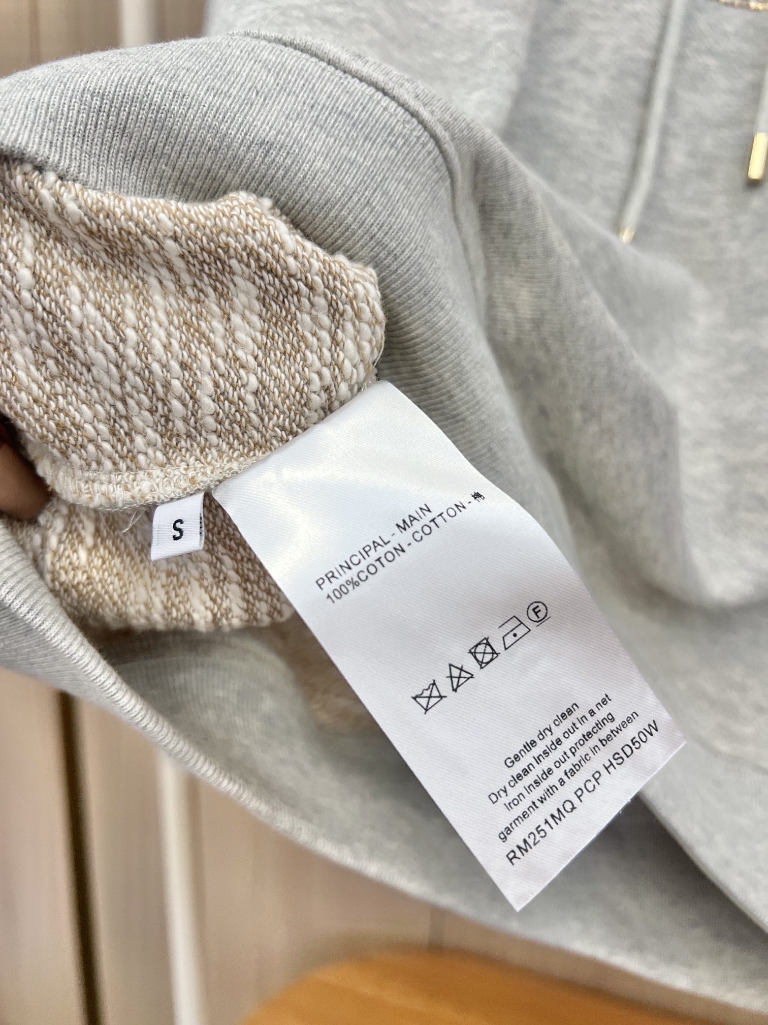 🛒新品上架‼️L*V驴牌 秋冬系列不得不说这款卫衣是真好看啊这个面料也是元版开发定制的采用380克重的双