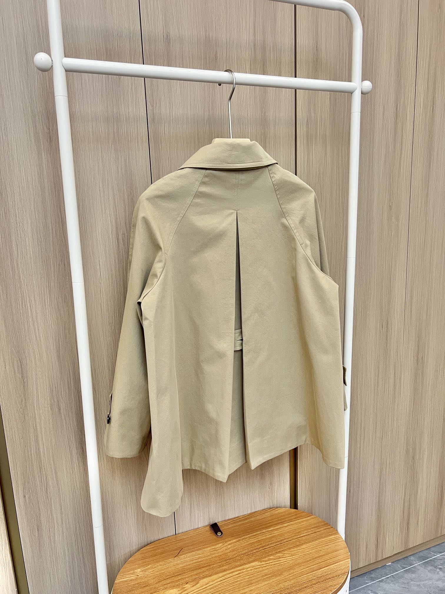 🛒爆款现货哦‼️Cos王炸风衣外套今年最火的风衣来了💥元版购入定制 懂的哈👀看似简单平平无奇 实则内藏细