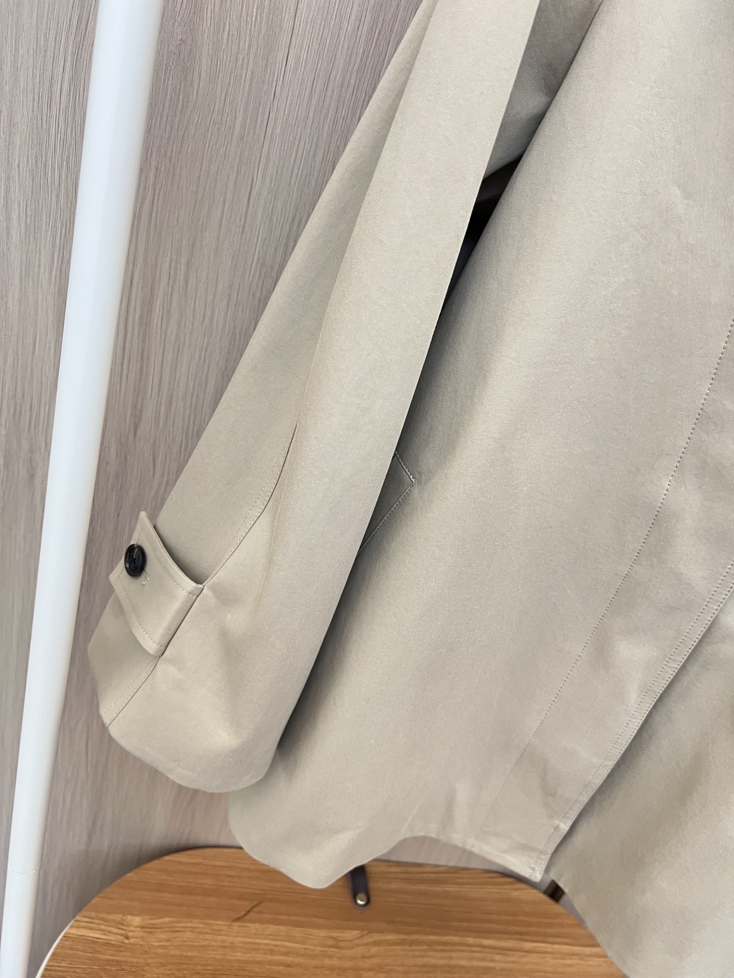 🛒爆款现货哦‼️Cos王炸风衣外套今年最火的风衣来了💥元版购入定制 懂的哈👀看似简单平平无奇 实则内藏细