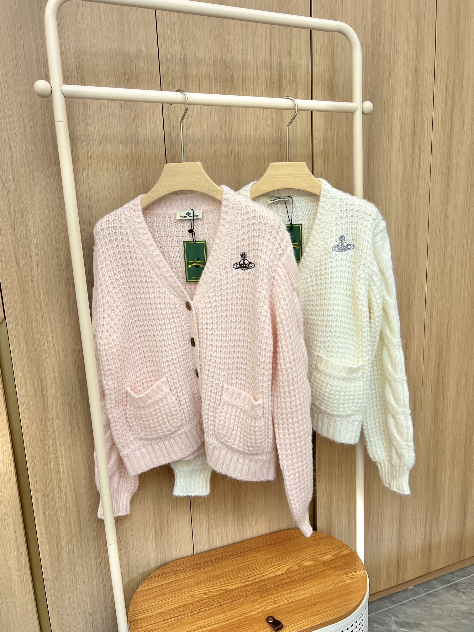 🛒新品上架‼️西太后🪐Vivienne秋冬太好看太软糯的粗线大毛衣松弛慵懒感满满都能想象出穿上它的样子V