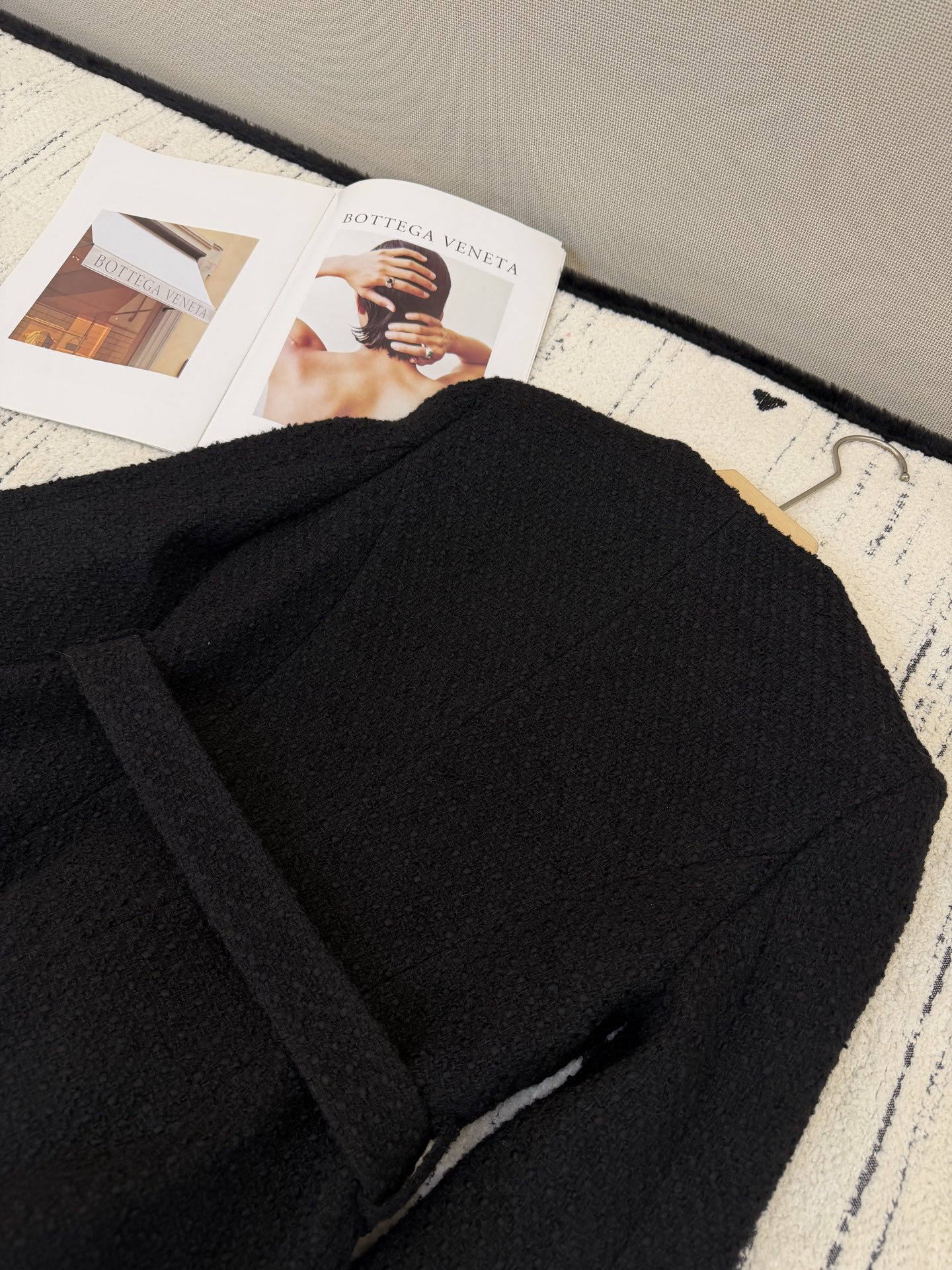 🛒爆款订货‼️Ce 26ss早春系列超美啊这款 刘诗诗同款外套采用经典的粗纺羊毛面料这款双排扣金属装饰设