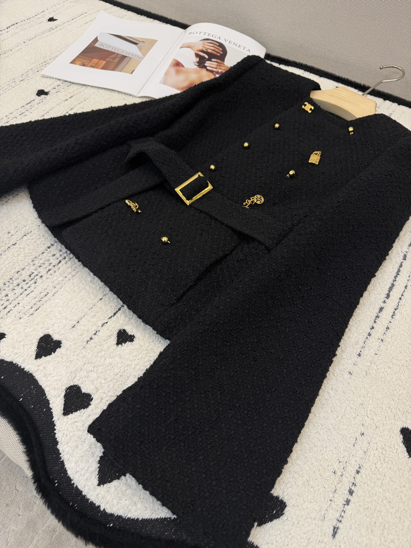 🛒爆款订货‼️Ce 26ss早春系列超美啊这款 刘诗诗同款外套采用经典的粗纺羊毛面料这款双排扣金属装饰设