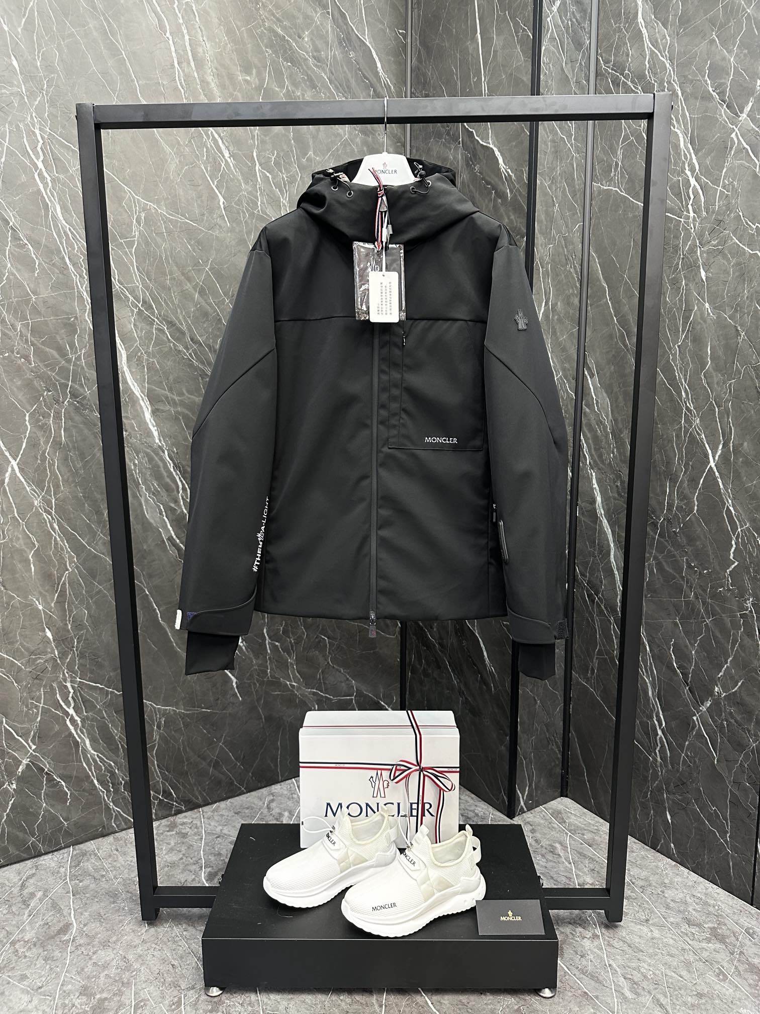 特级羽绒️Moncler黑标滑雪渠道臻品代工厂出口级别订单货品.品相完美.20024秋冬Grenoble