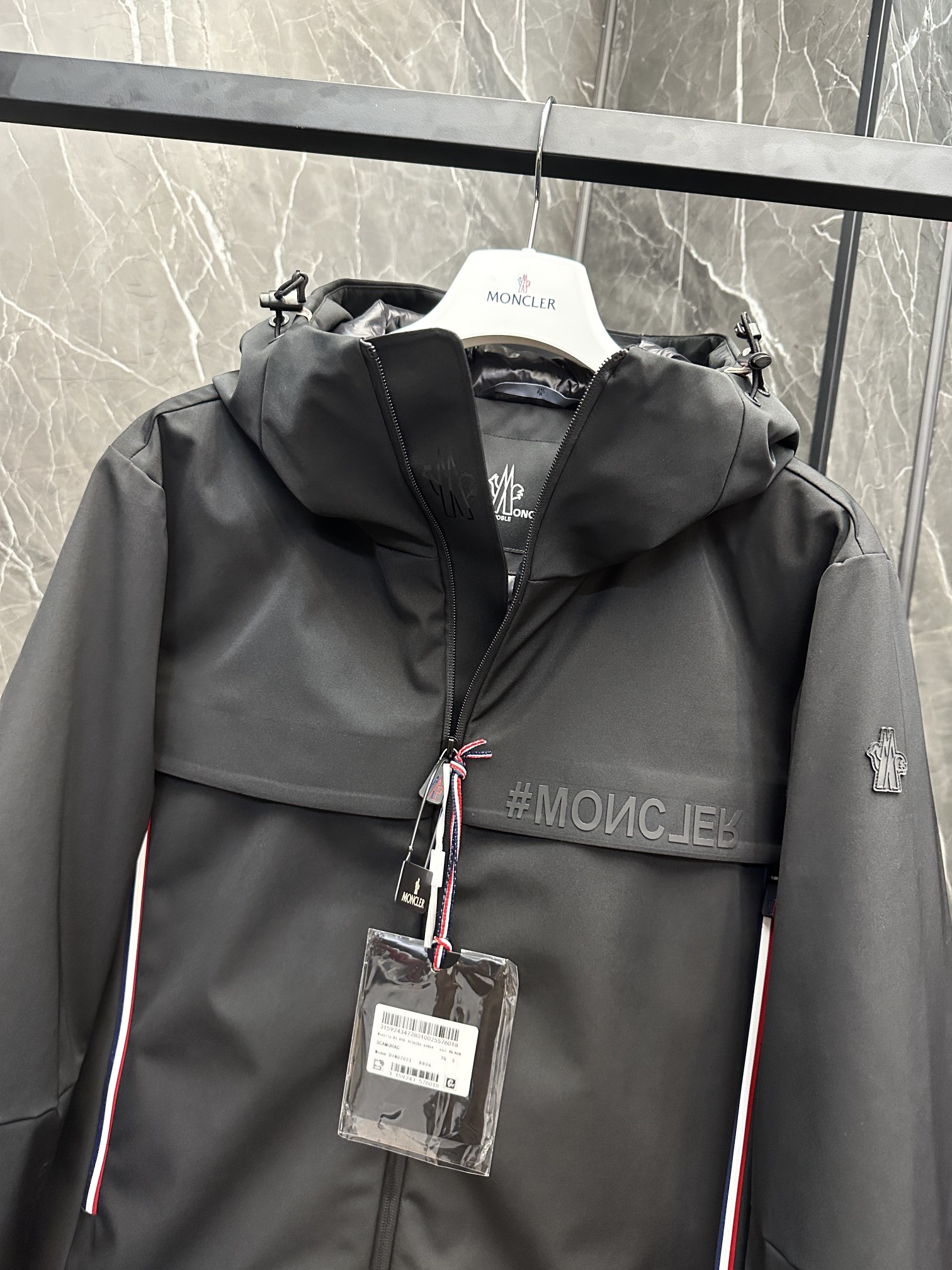 特级羽绒️Moncler黑标滑雪渠道臻品代工厂出口级别订单货品.品相完美.20024秋冬Grenoble