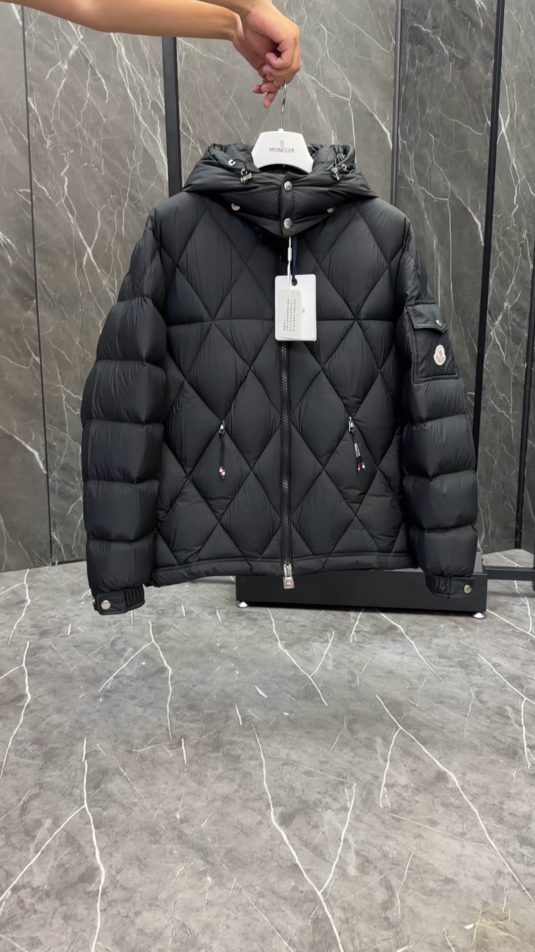 Moncler AAAAA
 Clothing Coats & Jackets Down Jacket 2023 Replica
 Men