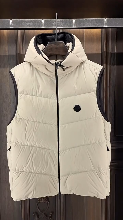 Moncler Guersac男士斜纹绗缝连帽羽绒马甲.柜台实拍视频参考.