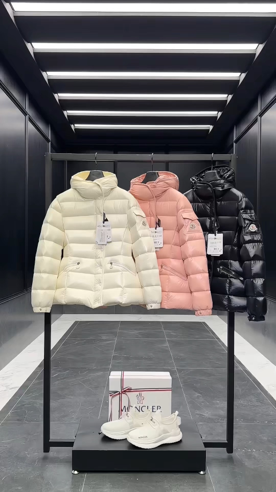 _dk49slREwIobW19tJhMoWvMriXOCCAtYX_by1ew