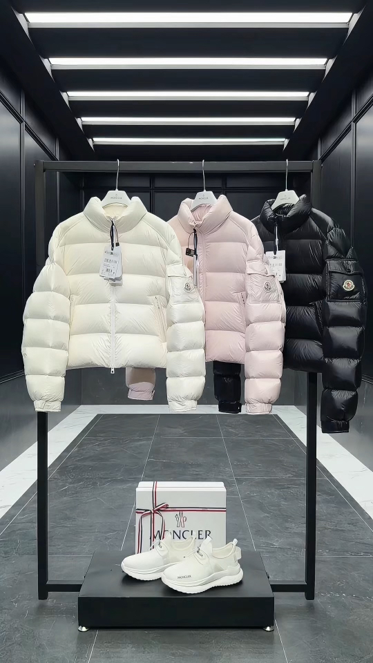 _dmD9sNvMEu12n0RzfKFUy9dEBMVAHiq2vSjPzyA