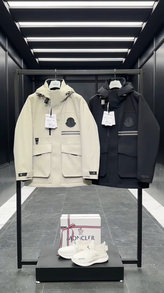 Moncler x Pharrell Williams菲董限定男女款中长工装休闲风羽绒服夹克外套.两色实