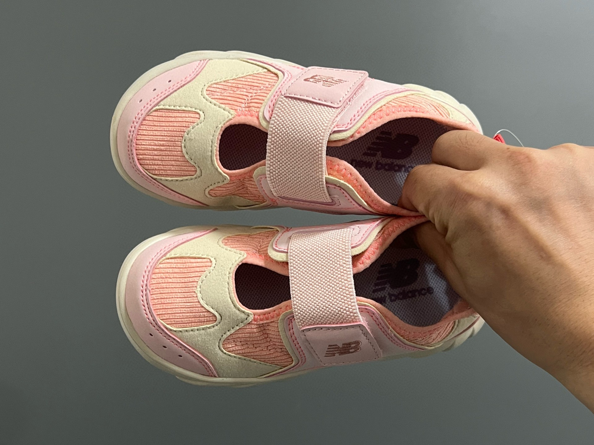 图片[9]-尺码表在这👇🏻牛B新款920玛丽珍网面拼接魔术贴儿童凉鞋. 尺码：24-37码 内长为适合脚长，脚多长选多长 例：脚长17左右选择28码比较合适 多花一分钟量好脚长，🉑节约来回换码的时间和-选品中心