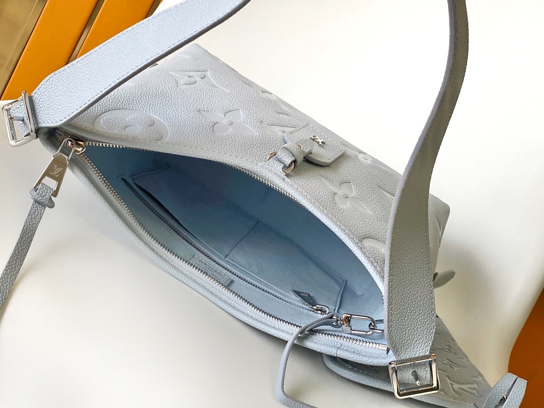 Louis Vuitton 动态芯片 M46673浅蓝 M24652渐变色M24141紫色