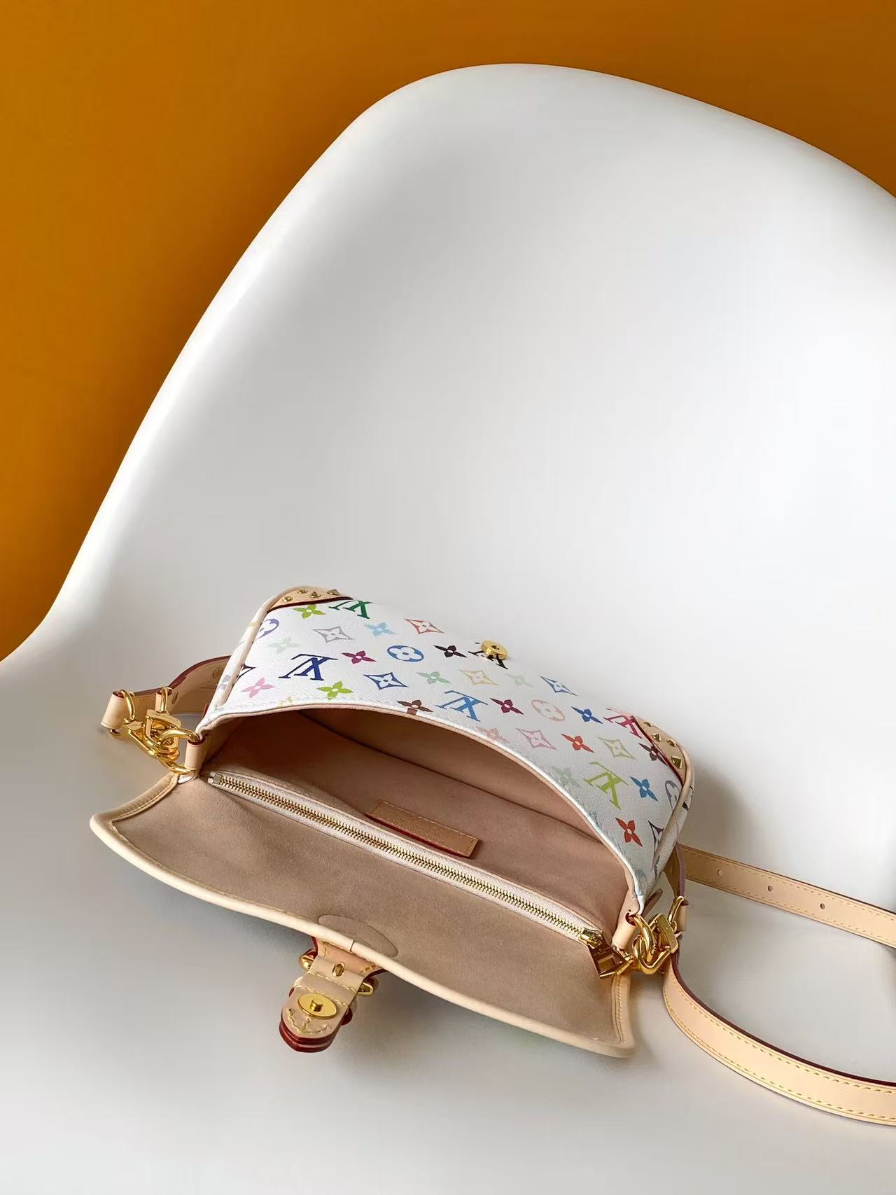 Louis Vuitton 163C01动态芯片 开发 ‼