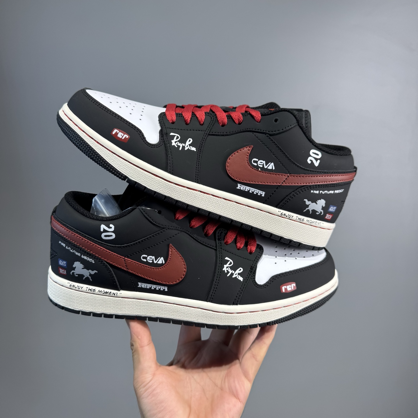 💰160
Air Jordan 1 Low 专柜订单 马年限定
顶级纯原 全头层最高版本
货号：553558 040
尺码：36 36.5 37.5 38 38.5 39 40 40.5 41 42 42.5 43 44 44.5 45 46