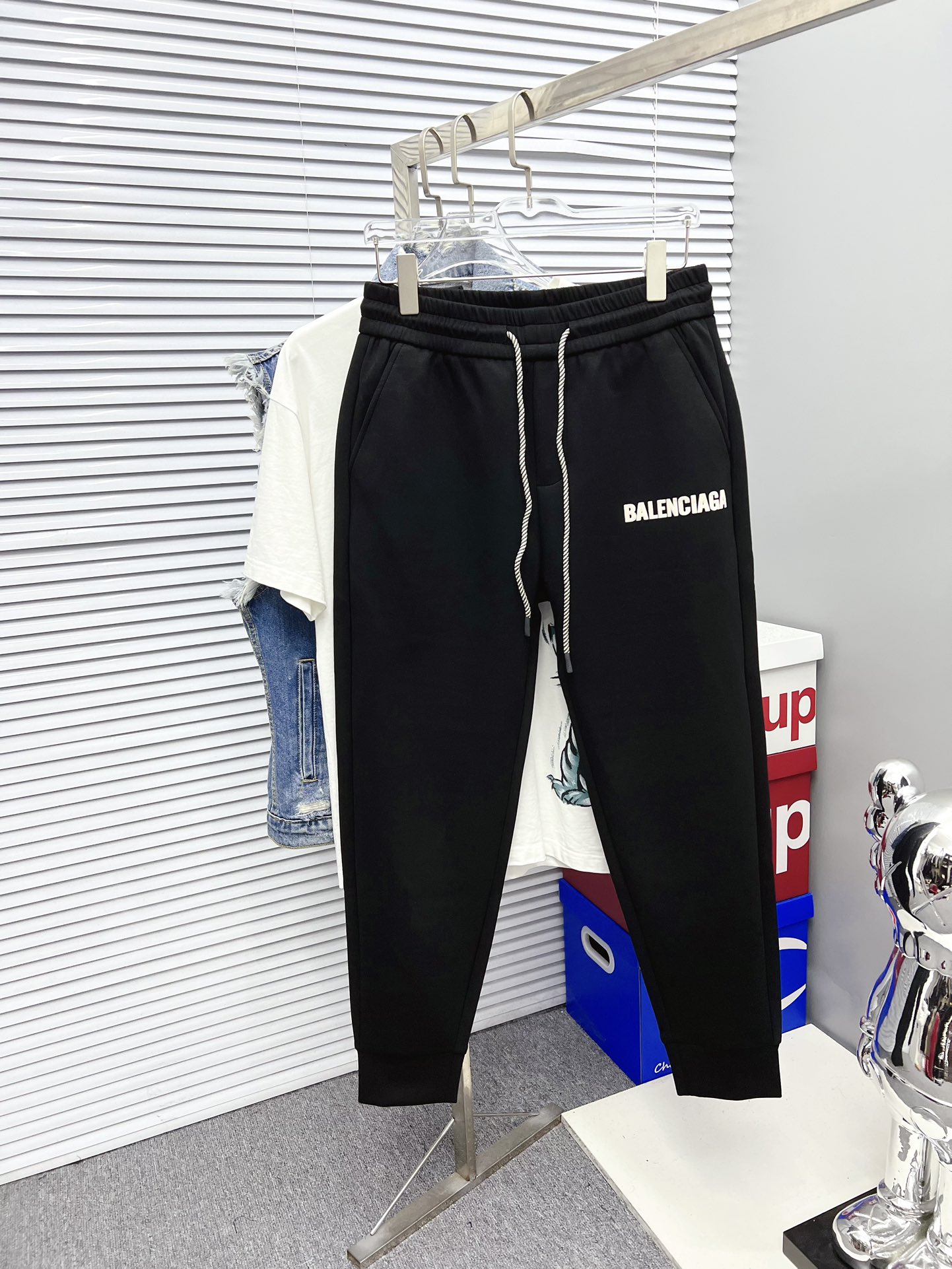 Balenciaga Perfect
 Clothing Pants & Trousers Fall/Winter Collection Casual