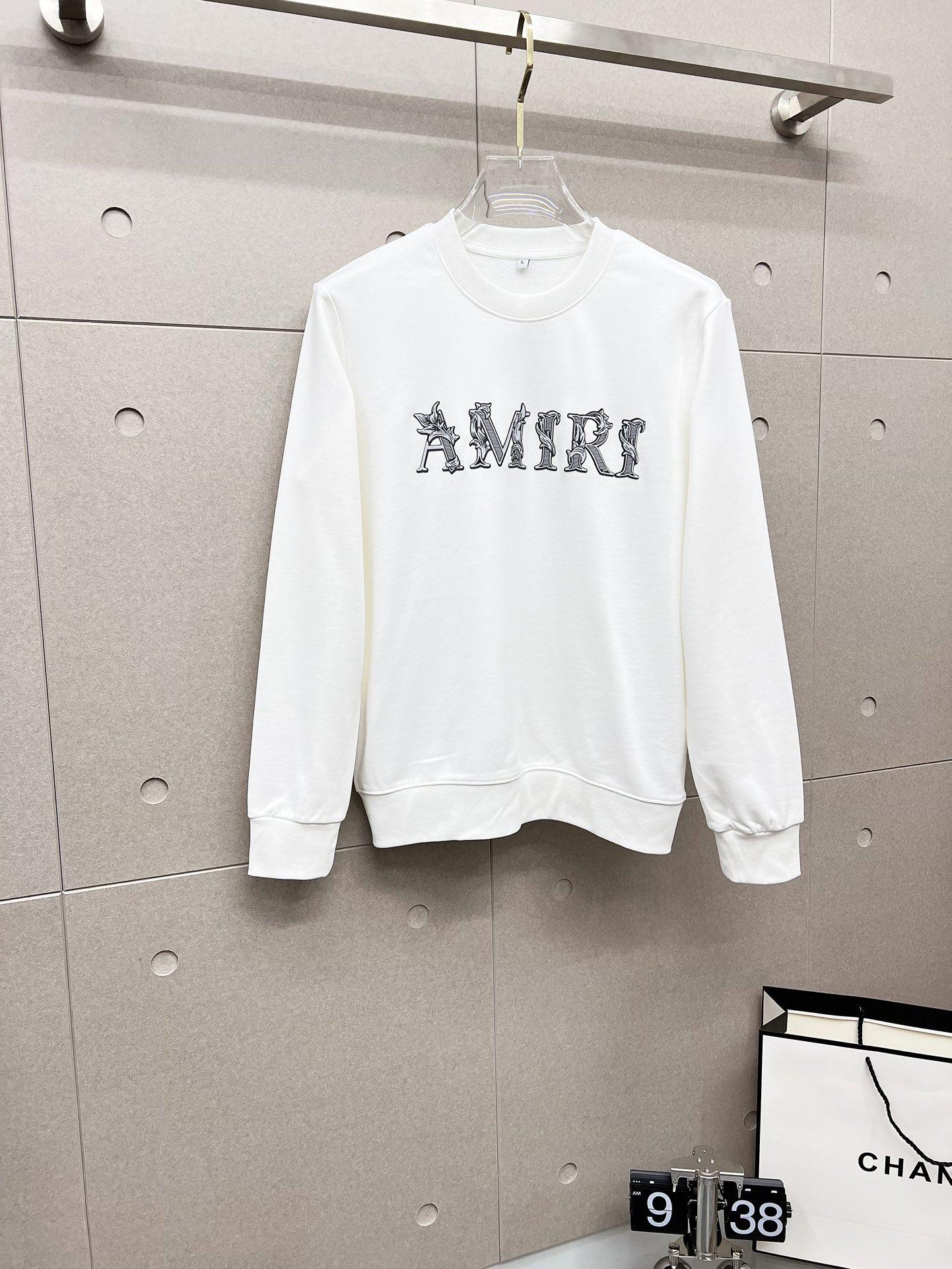 NO:539374,The official website can wear 200 kilograms of fat man's gospel AMIRI original single quality, complete three standards, latest 2025 clothes, men's sweatshirts, T-shirts, selected counters to customize the top-grade double mercerized cotton imported fabric, all details are perfectly 1 to 1 replica, restore the authentic 100% original hardware, high-end customized auxiliary materials, original factory original standard, the upper body effect is excellent!  Code count: M-4XL, amiri, hoodie, sweatshirts, tees, t-shirt, alexander wang19860909官网款可穿200斤胖子福音 AMIRI 原单品质 三标齐全 2025最新款 衣服男装卫衣T恤 精选专柜订制顶级双丝光棉进口面料 所有细节做工完美1比1复刻 还原正品百分百 原版五金 高端订制辅料 原厂原标 上身效果超赞！码数:M-4XL,,amiri,hoodie,sweatshirts,tees，t-shirt,alexander wang,Men's clothing