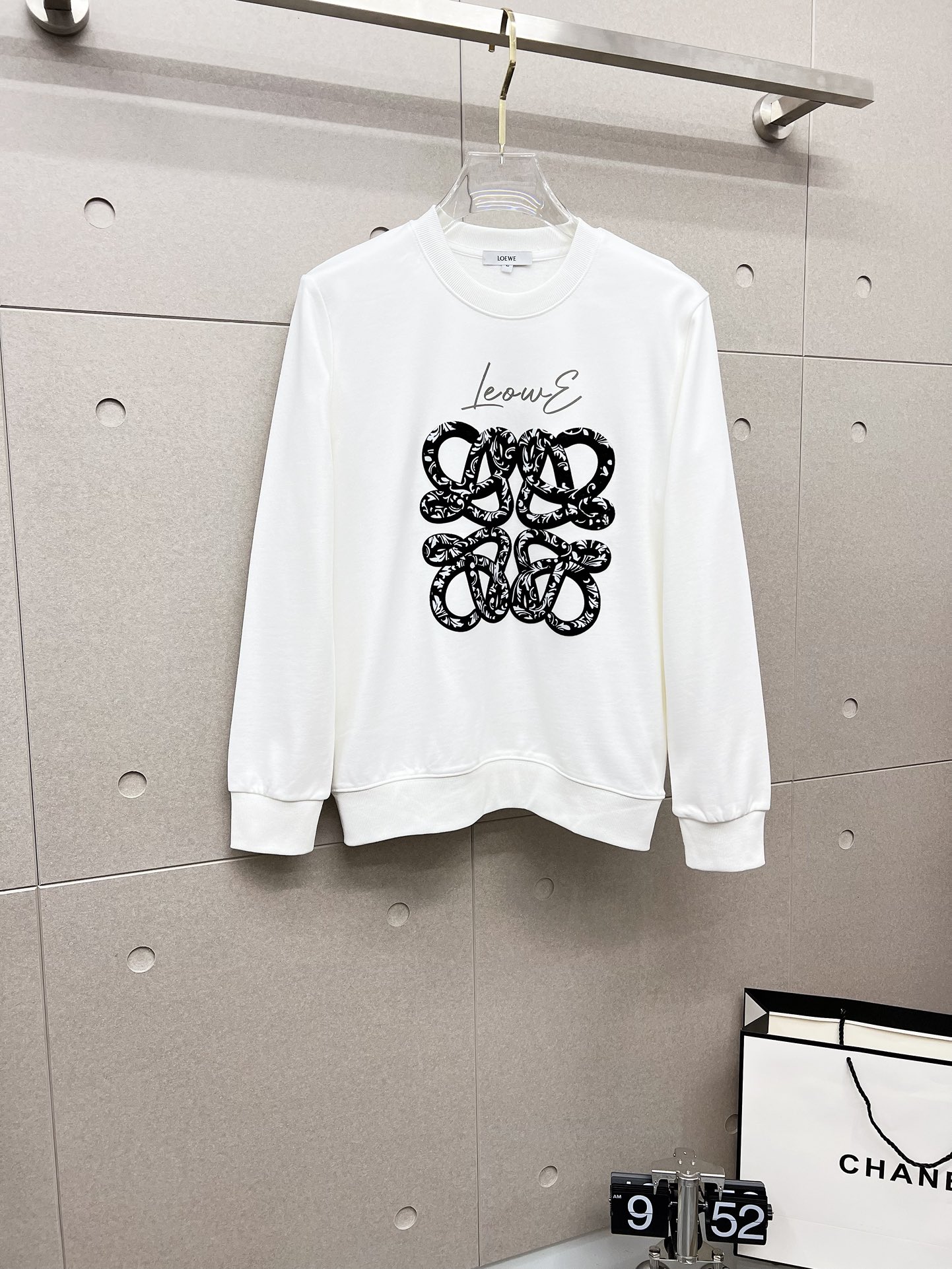 NO:539377,The official website can wear 200 kilograms of fat man's gospel Luo Yiwei Original single quality, complete three standards, latest 2025 clothes, men's sweatshirts, T-shirts, selected counter custom-made top-grade double mercerized cotton imported fabric, all details are perfectly 1 to 1 replica, restore the authentic 100% original hardware, high-end customized auxiliary materials, original factory original standard, the upper body effect is excellent!  Code count: M-4XL, loewe, hoodie, sweatshirts, tees, t-shirt, alexander wang19860909官网款可穿200斤胖子福音 罗意威 原单品质 三标齐全 2025最新款 衣服男装卫衣T恤 精选专柜订制顶级双丝光棉进口面料 所有细节做工完美1比1复刻 还原正品百分百 原版五金 高端订制辅料 原厂原标 上身效果超赞！码数:M-4XL,,loewe,hoodie,sweatshirts,tees，t-shirt,alexander wang,Men's clothing